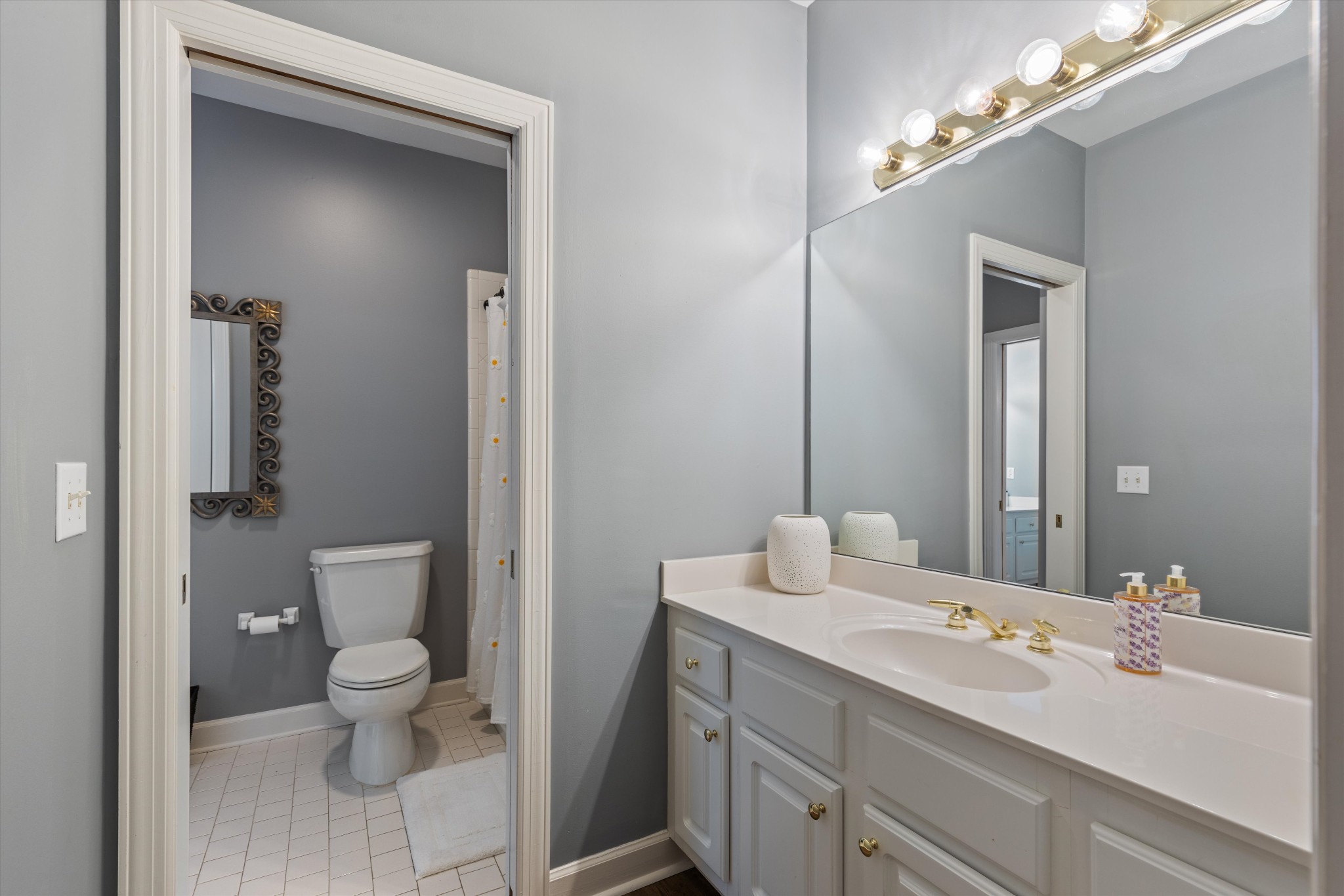 240 Bramerton Ct
