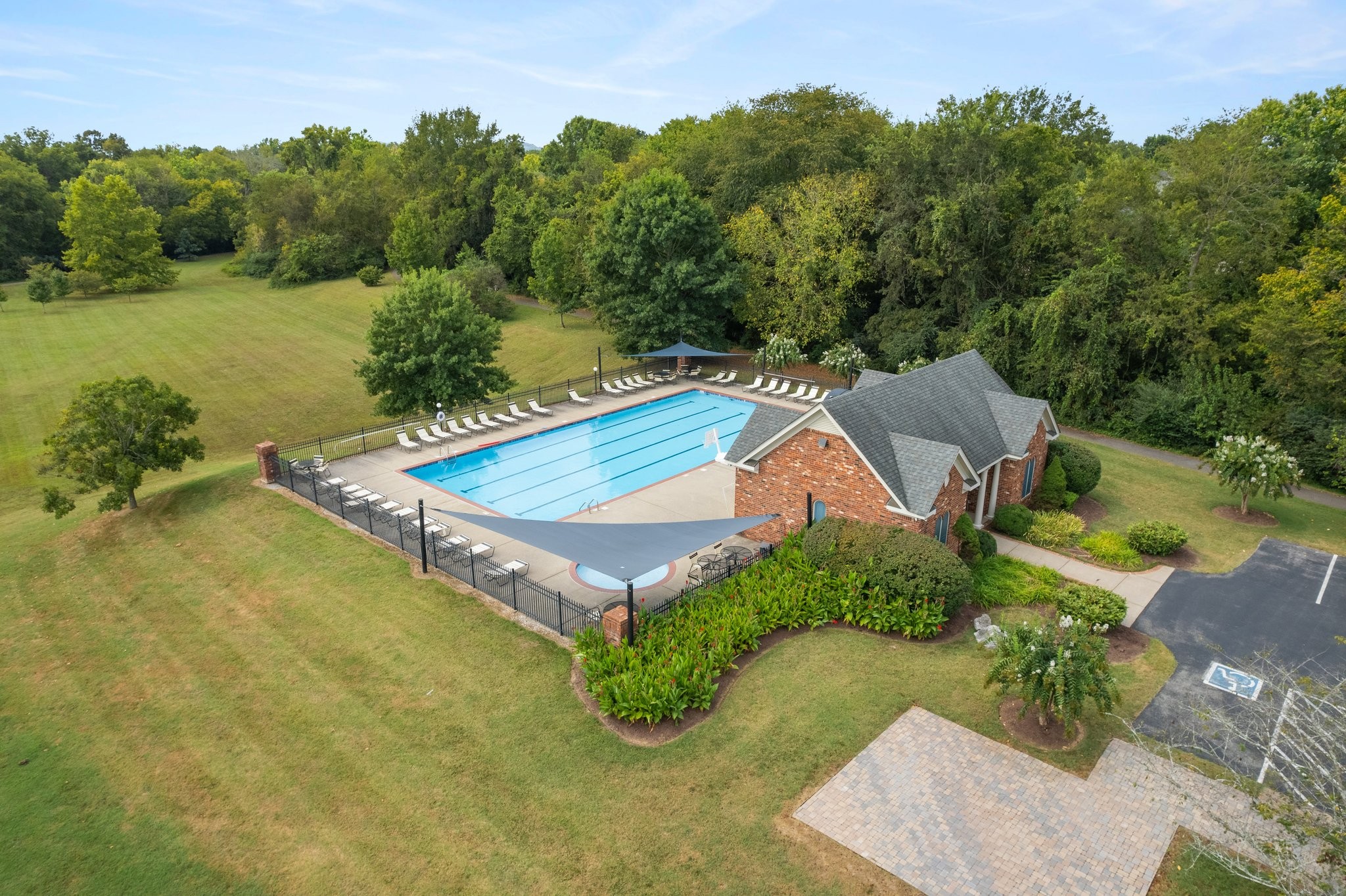 566 Ploughmans Bend Dr