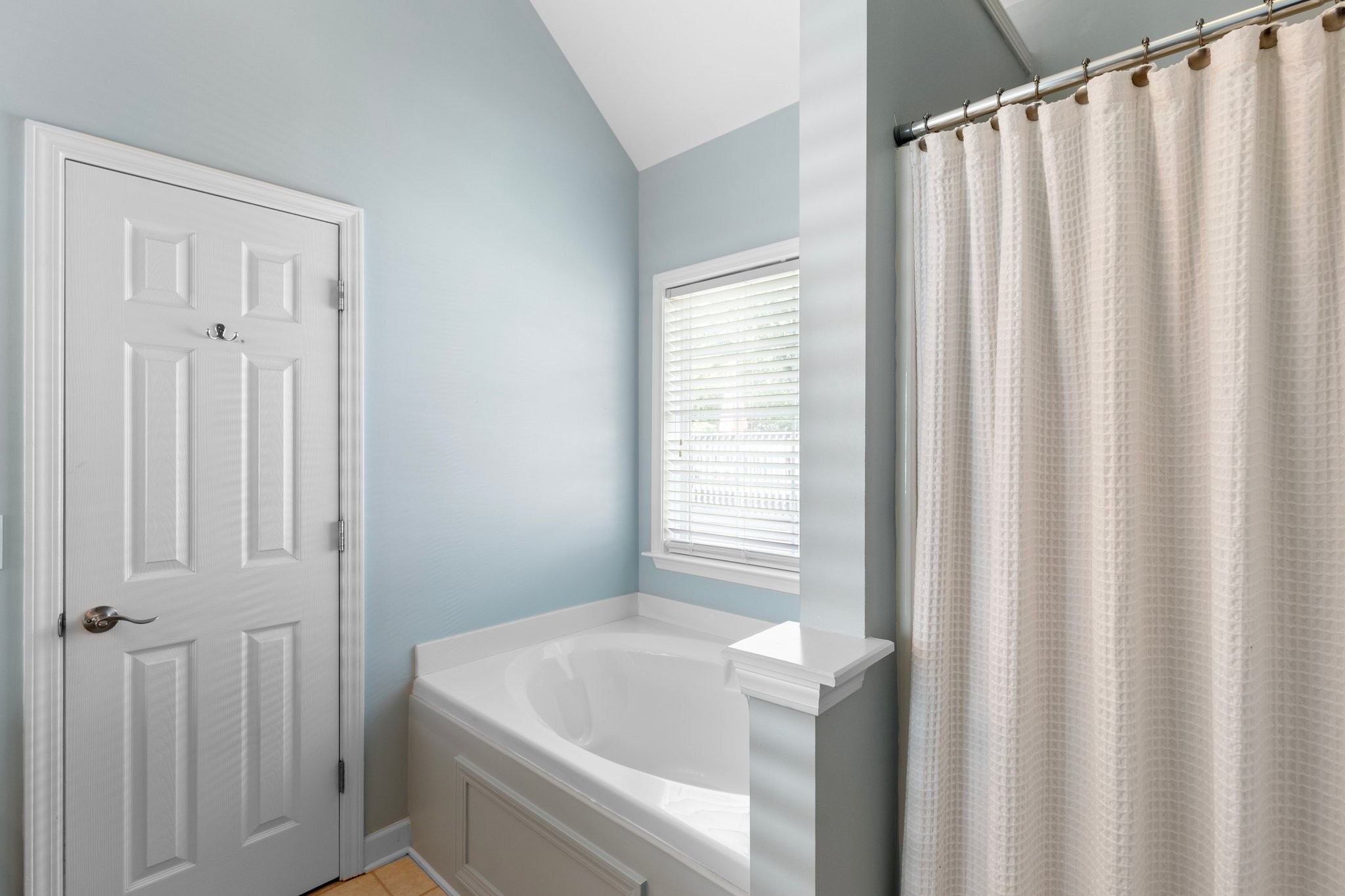 1311 Saybrook Crossing