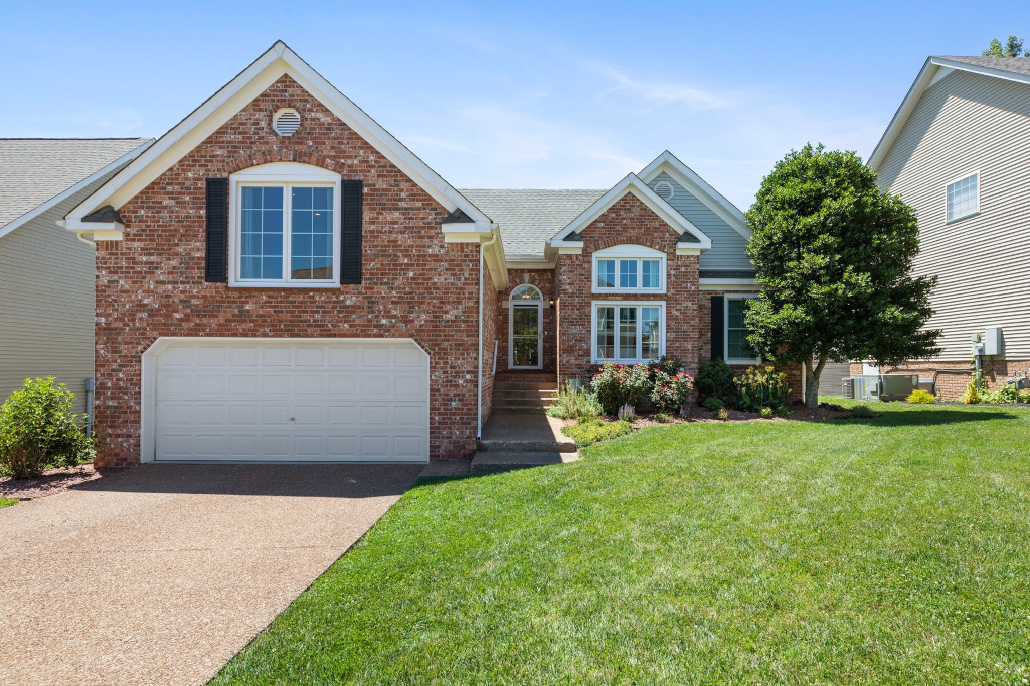 1311 Saybrook Crossing