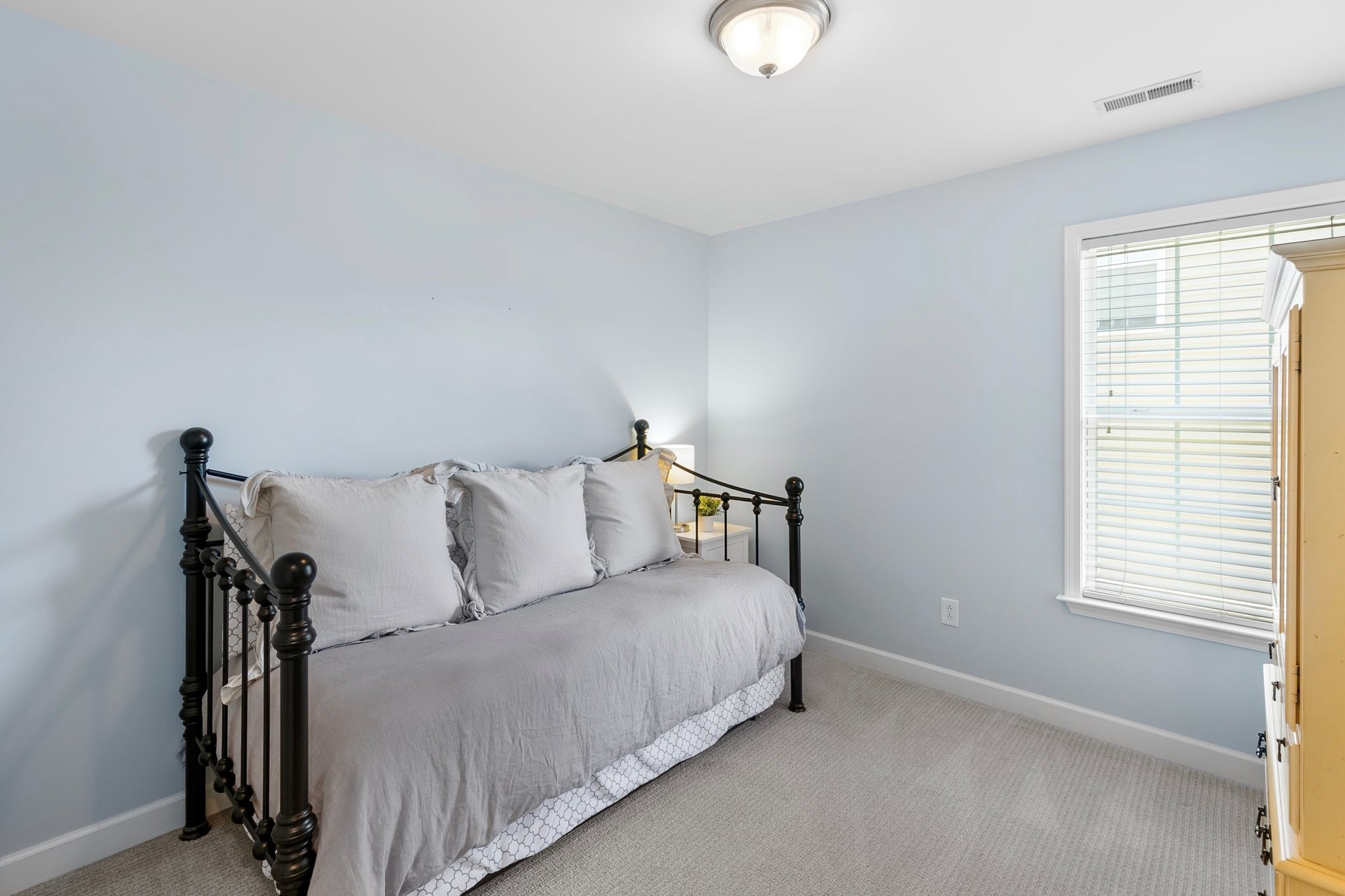 1311 Saybrook Crossing