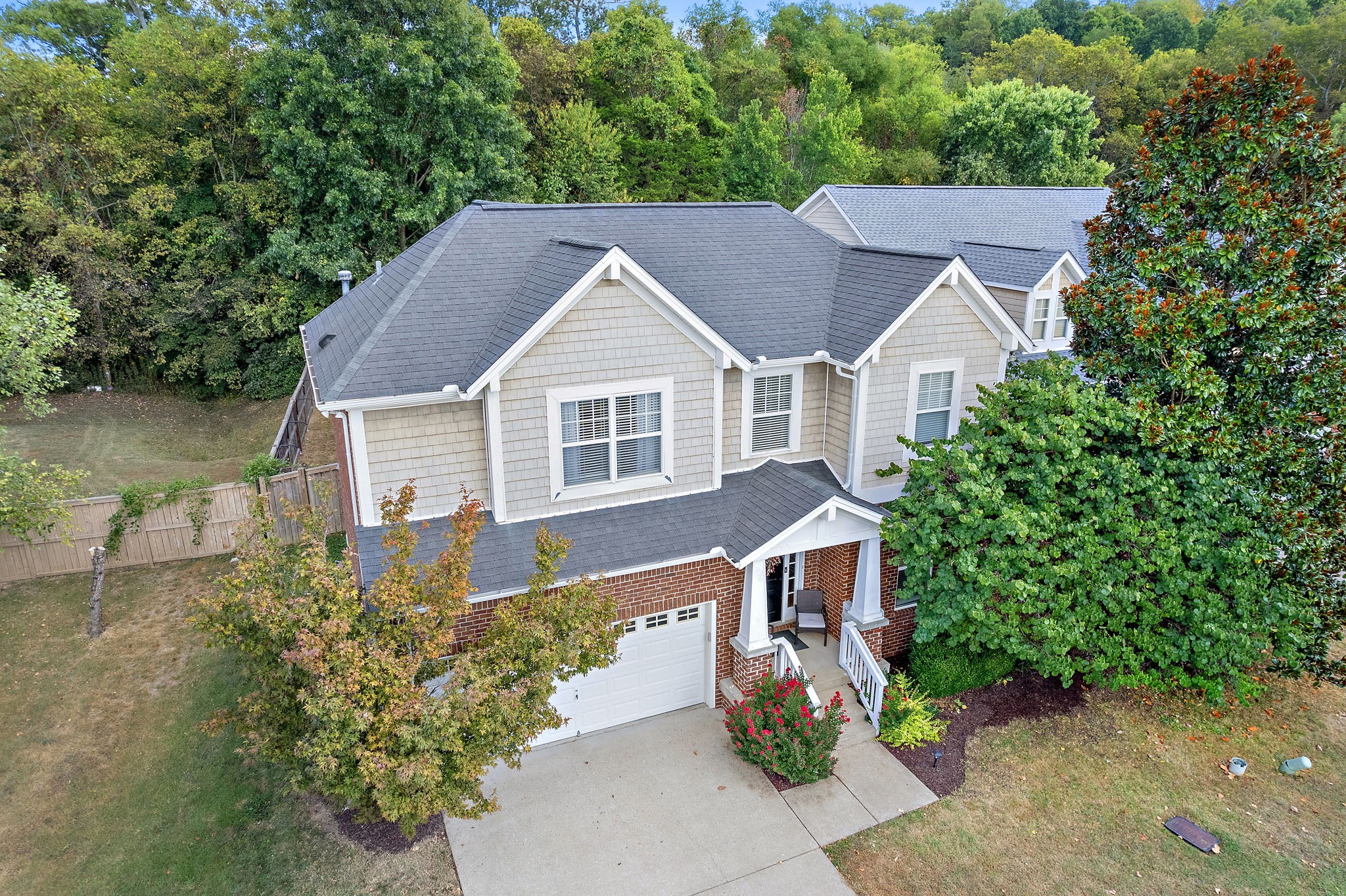 6857 Bridgewater Dr