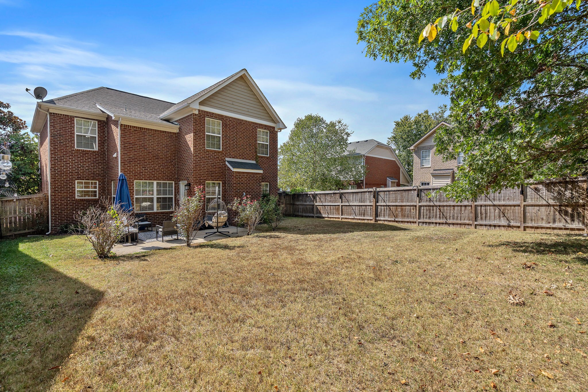 6857 Bridgewater Dr