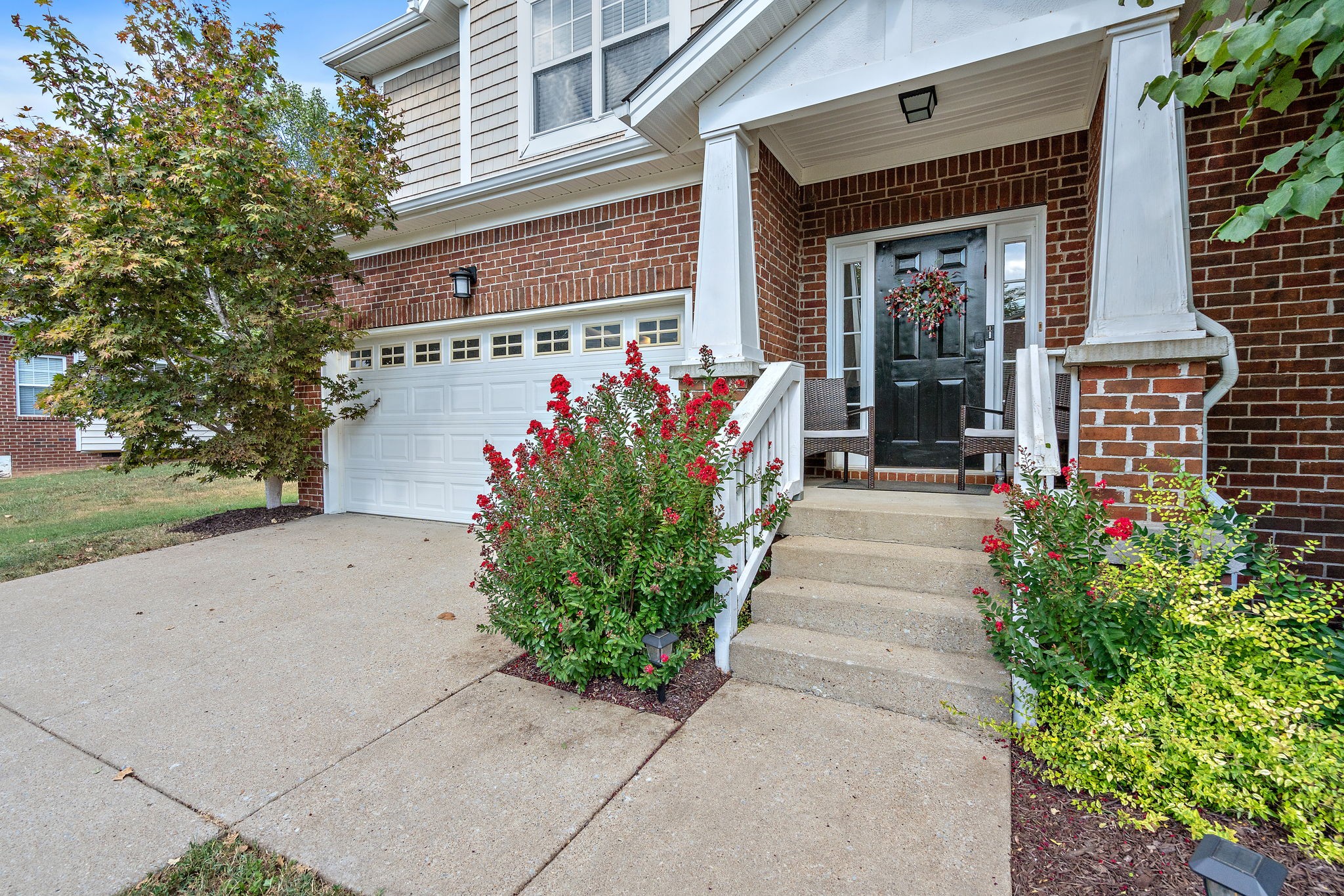 6857 Bridgewater Dr