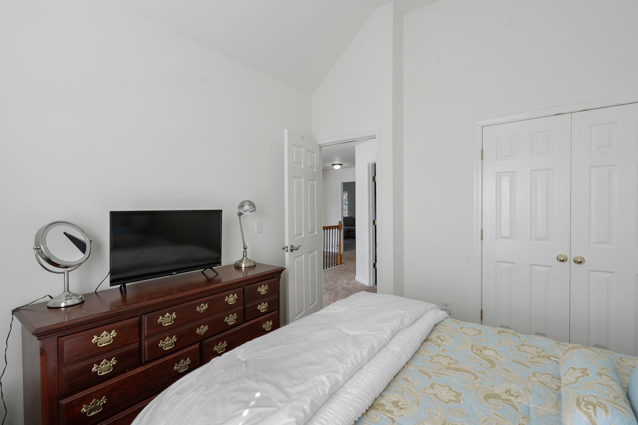 6857 Bridgewater Dr