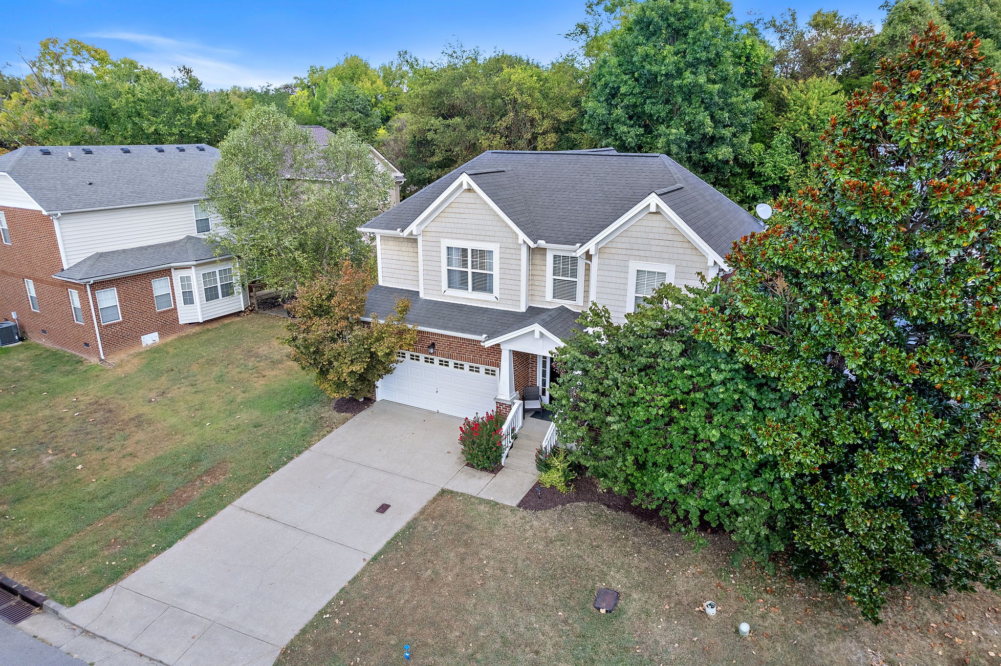 6857 Bridgewater Dr