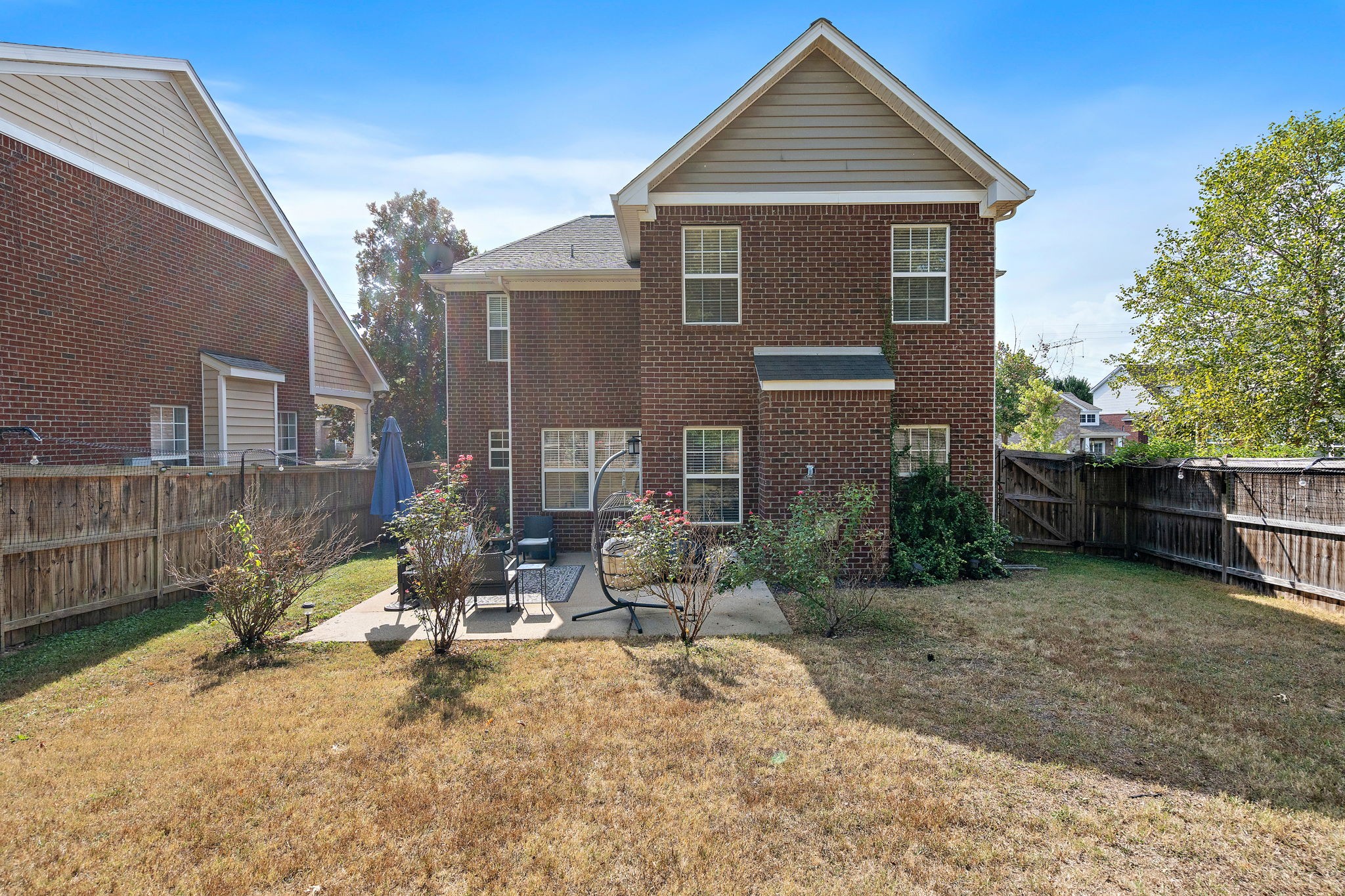6857 Bridgewater Dr