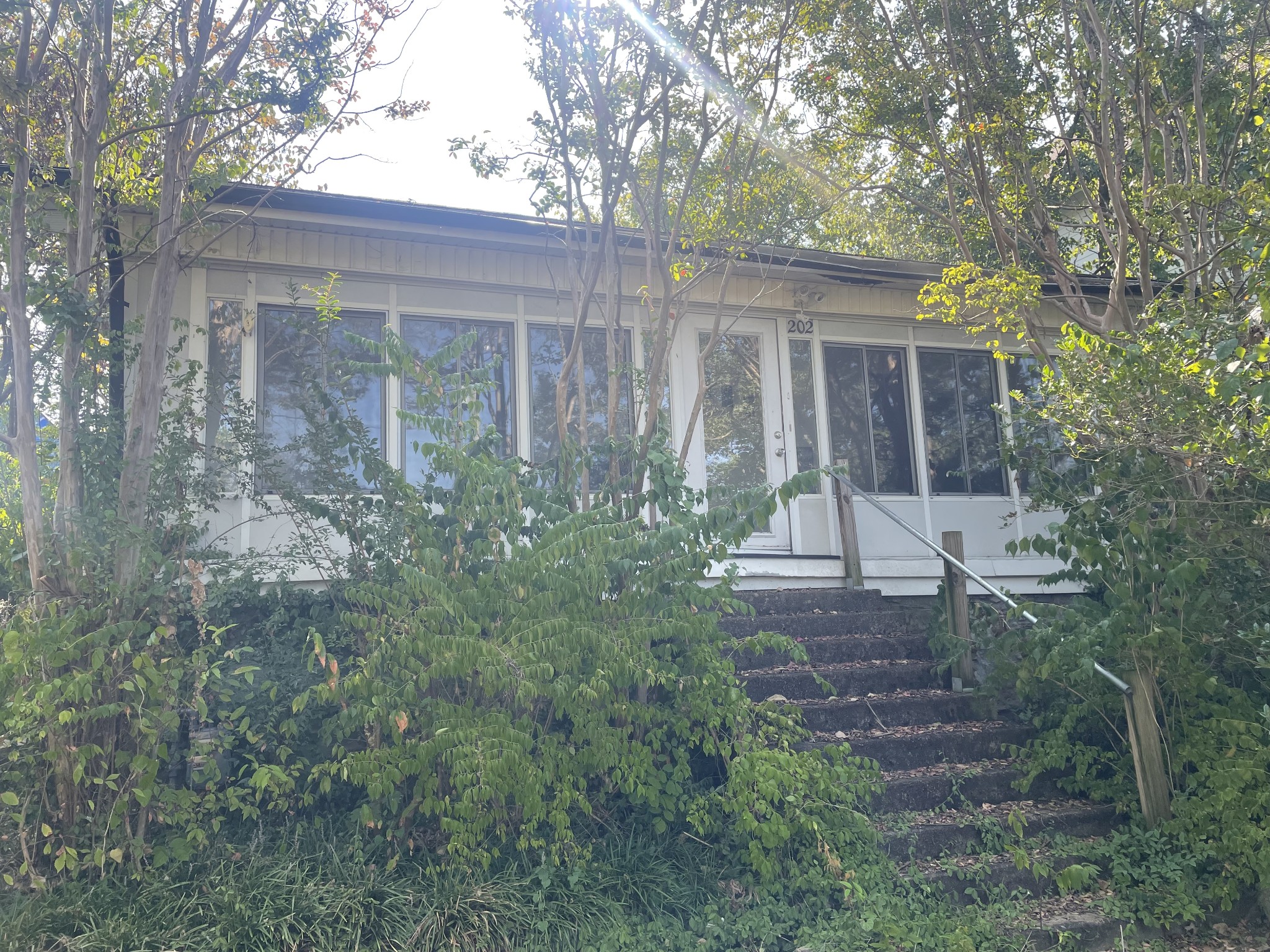 202 Orlando Ave