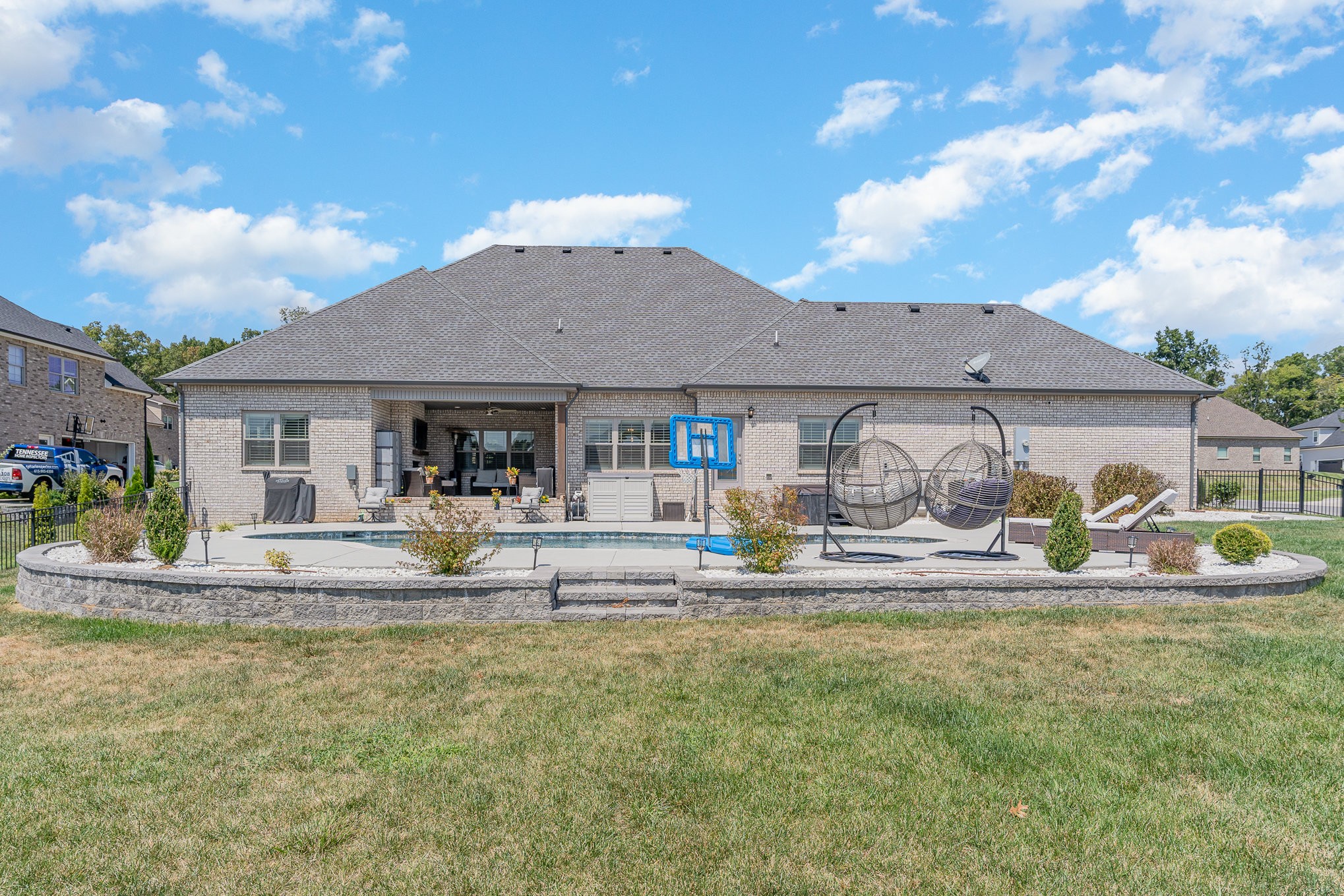 3501 Courtney Ln