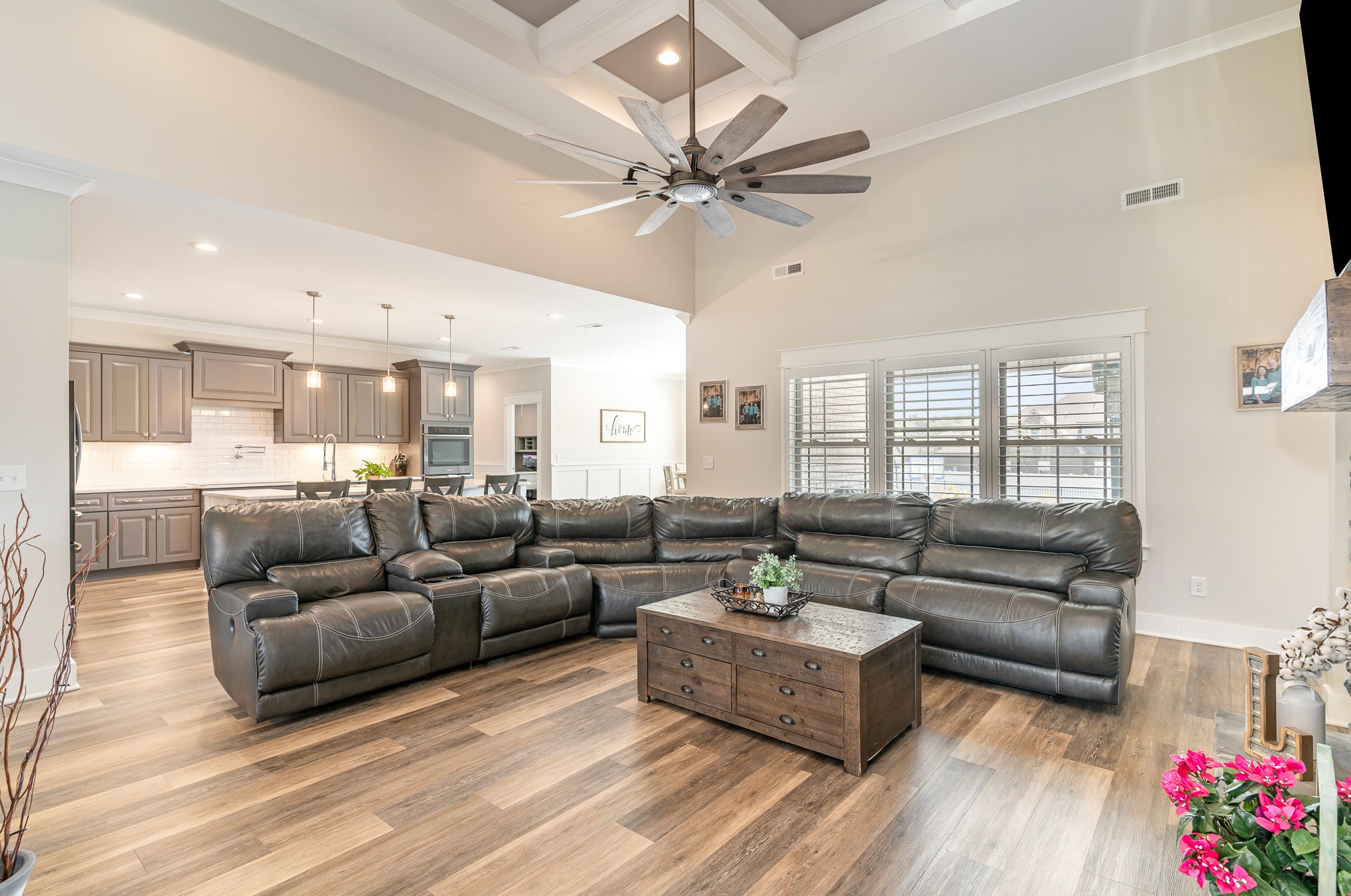 3501 Courtney Ln