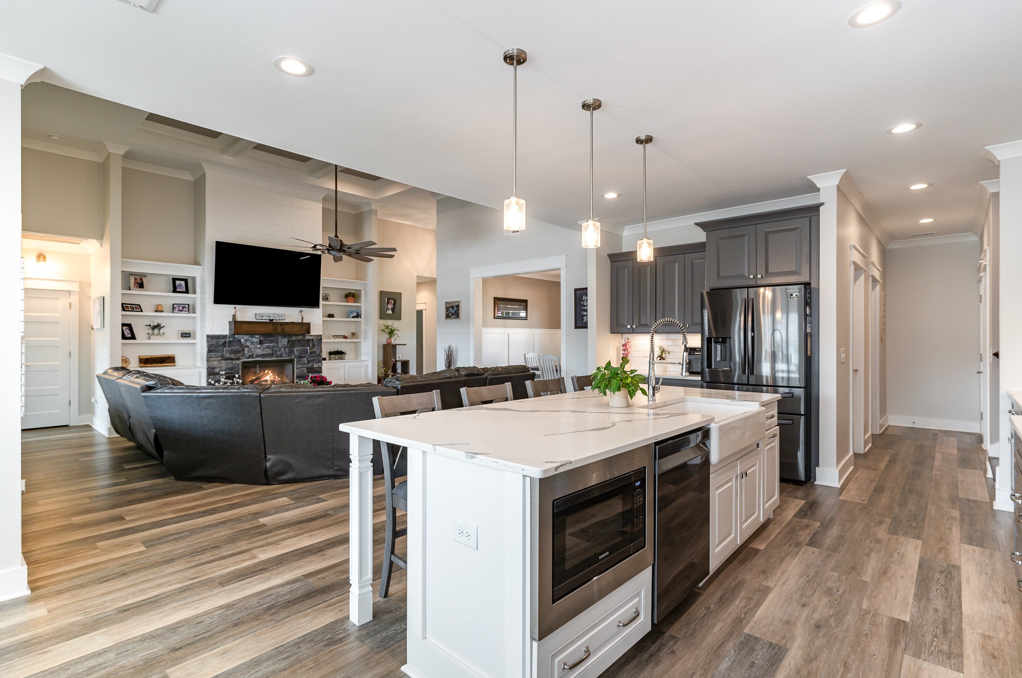 3501 Courtney Ln