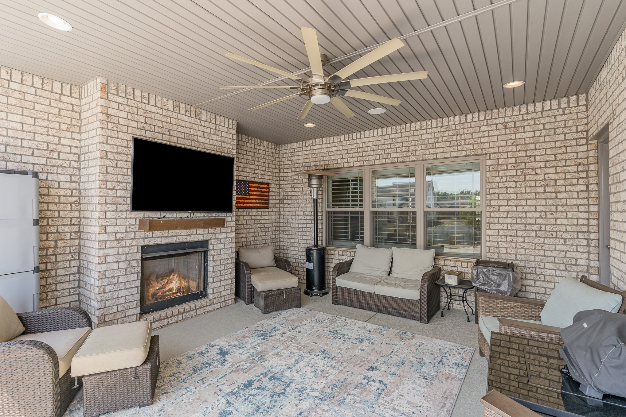 3501 Courtney Ln