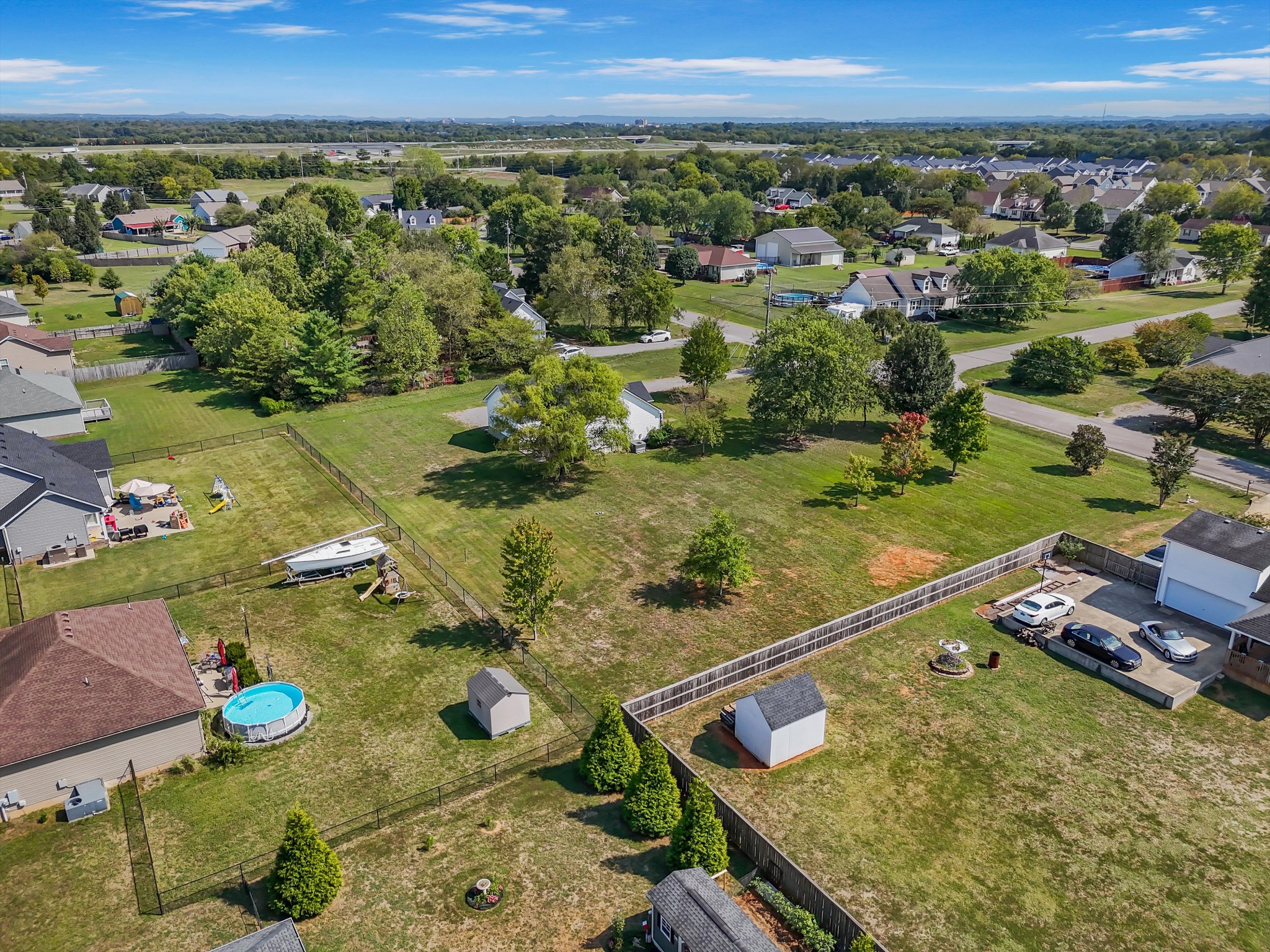 200 Heatherwood Ct