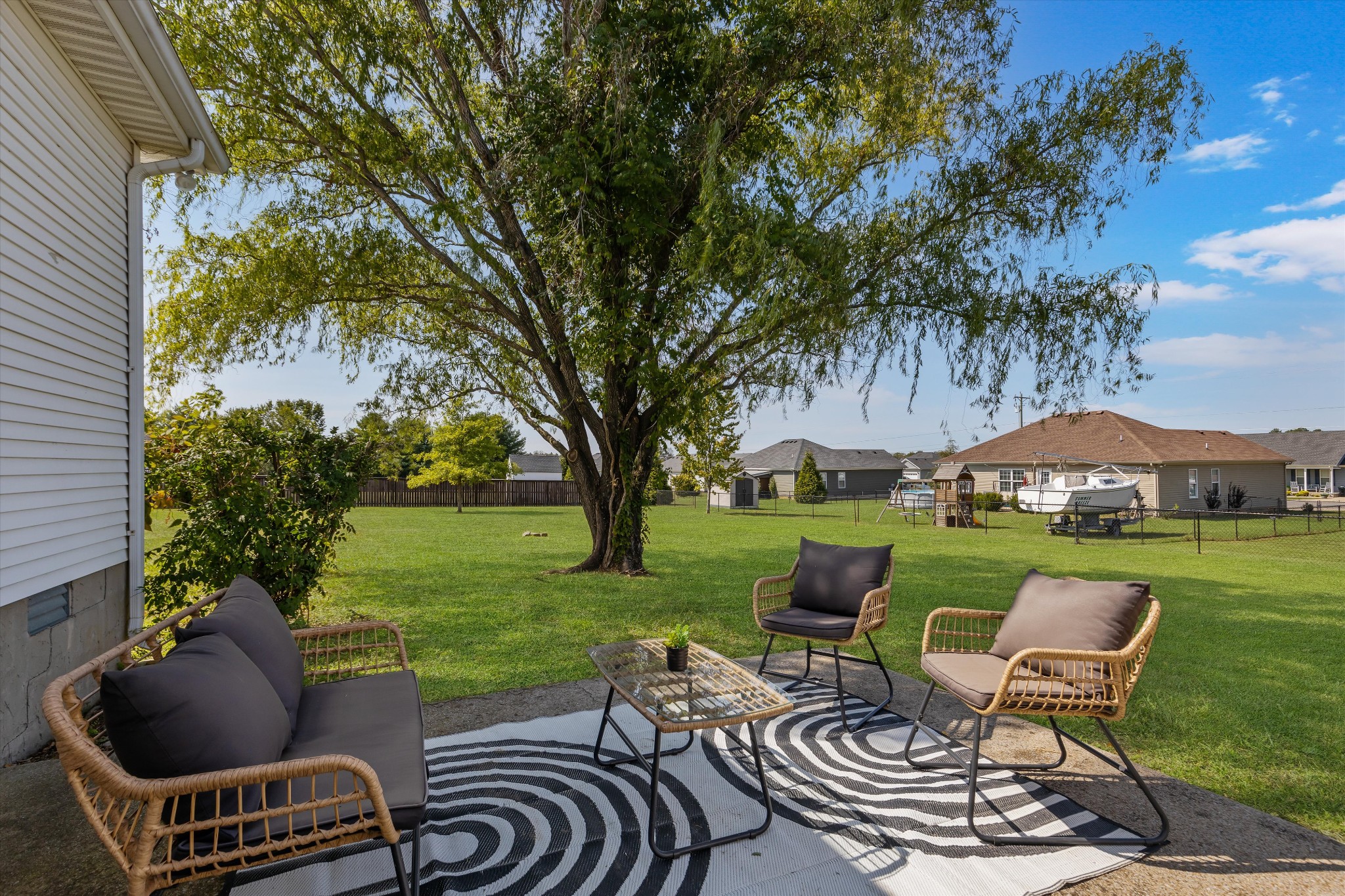 200 Heatherwood Ct