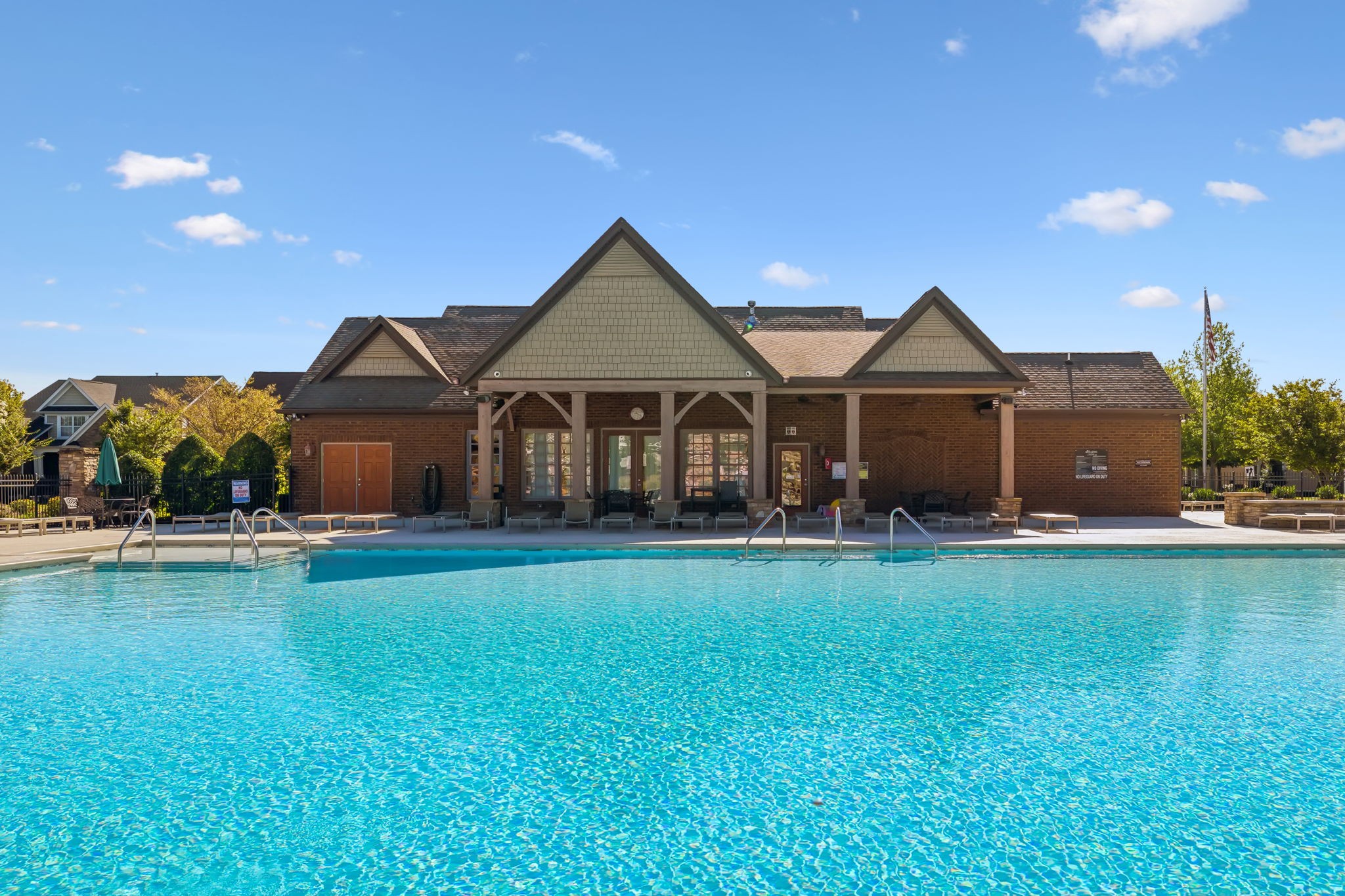 1353 Riverbrook Dr