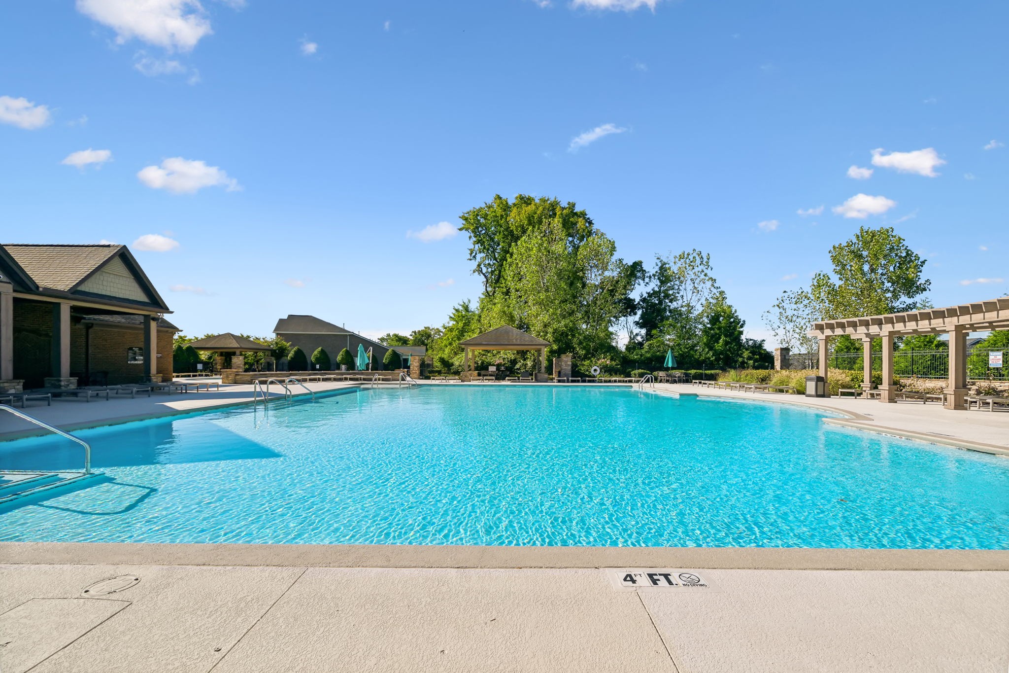 1353 Riverbrook Dr