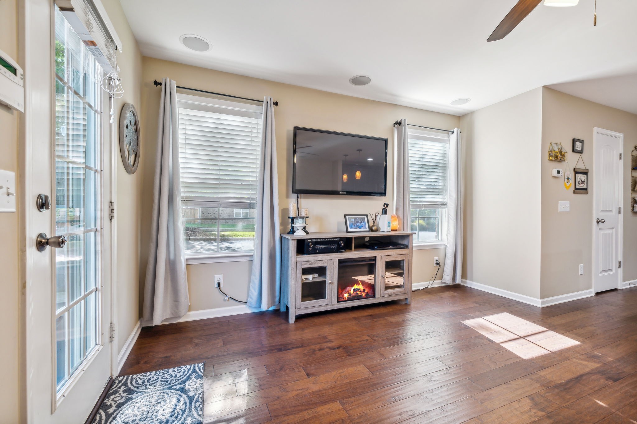 1353 Riverbrook Dr