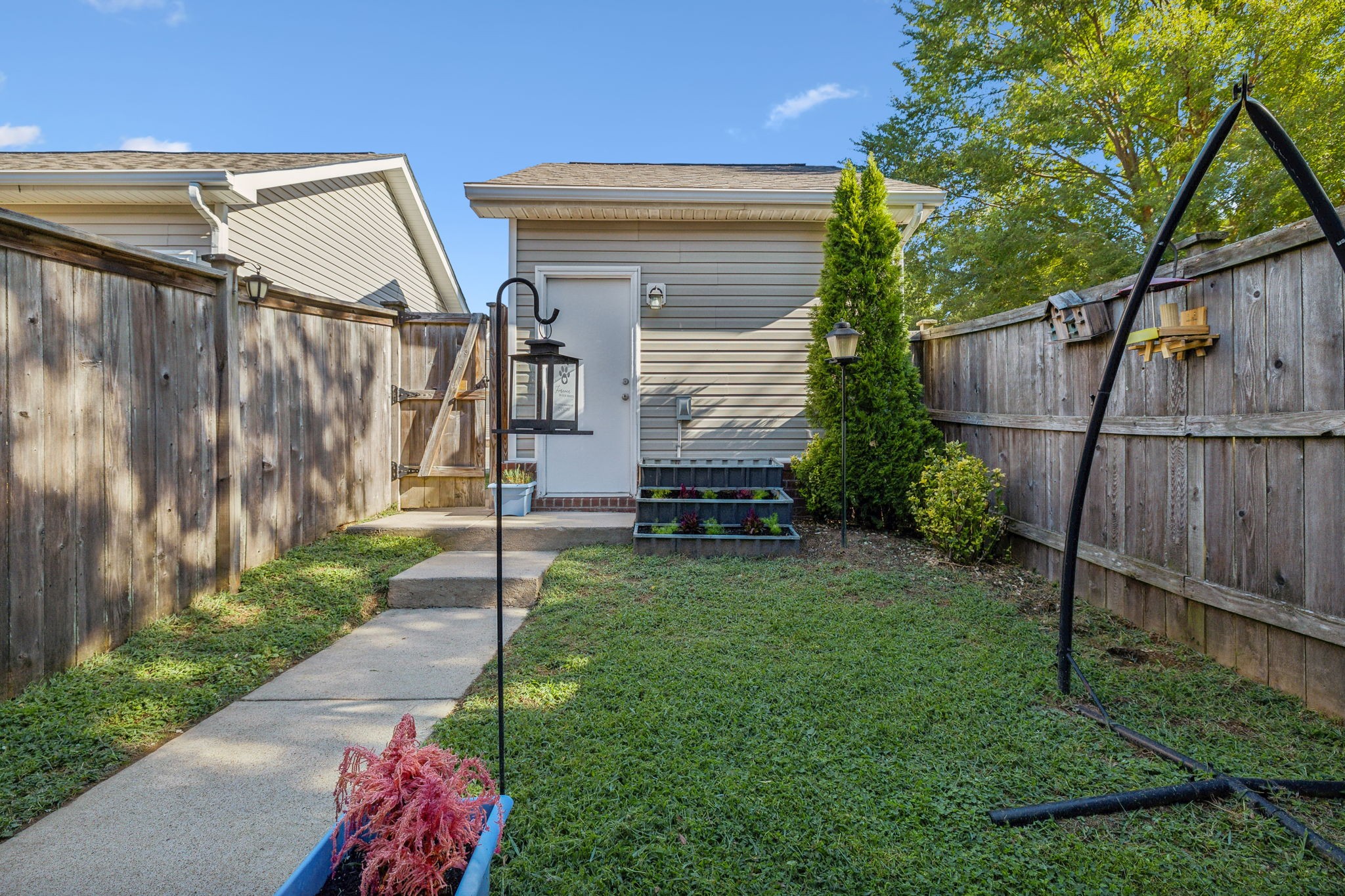1353 Riverbrook Dr