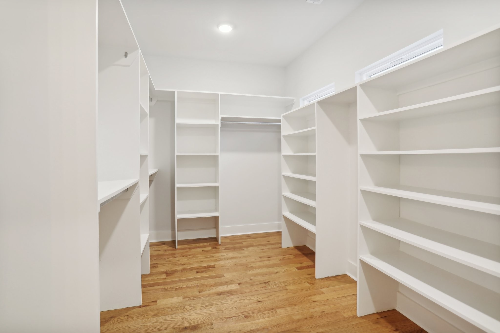 534 Norton Ave