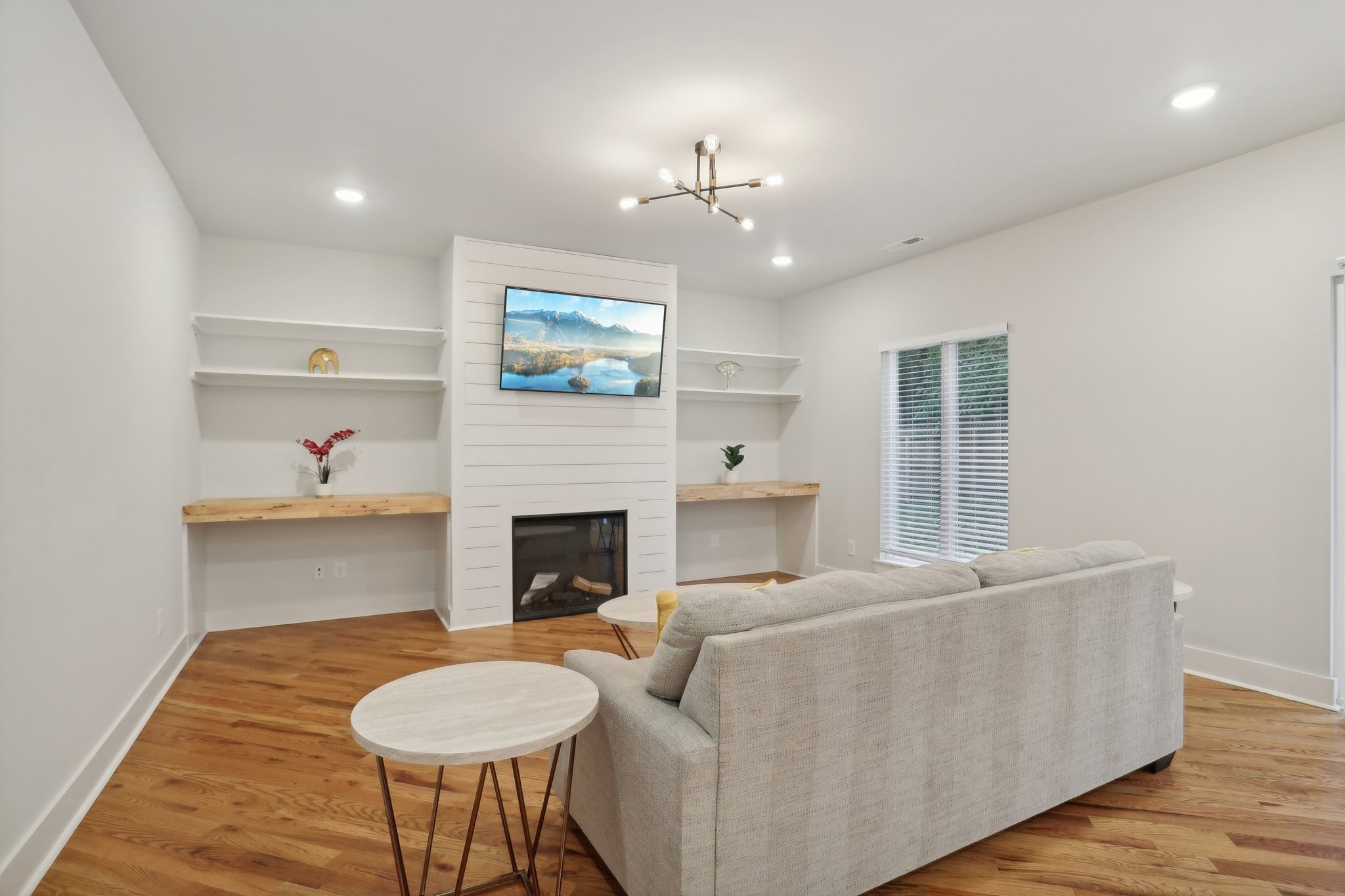 534 Norton Ave