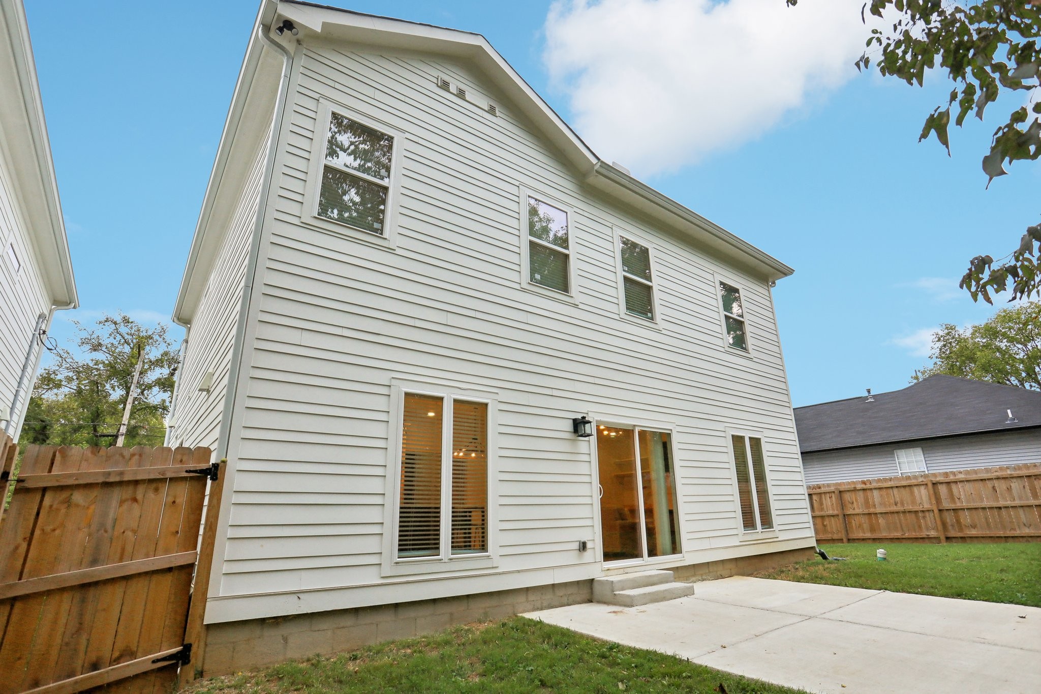 534 Norton Ave