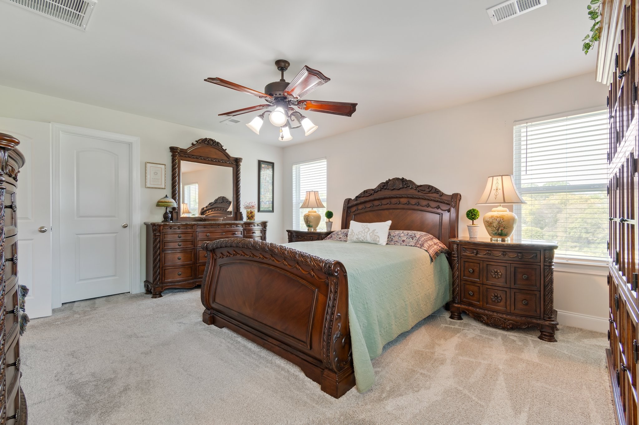 1009 McKee Ct