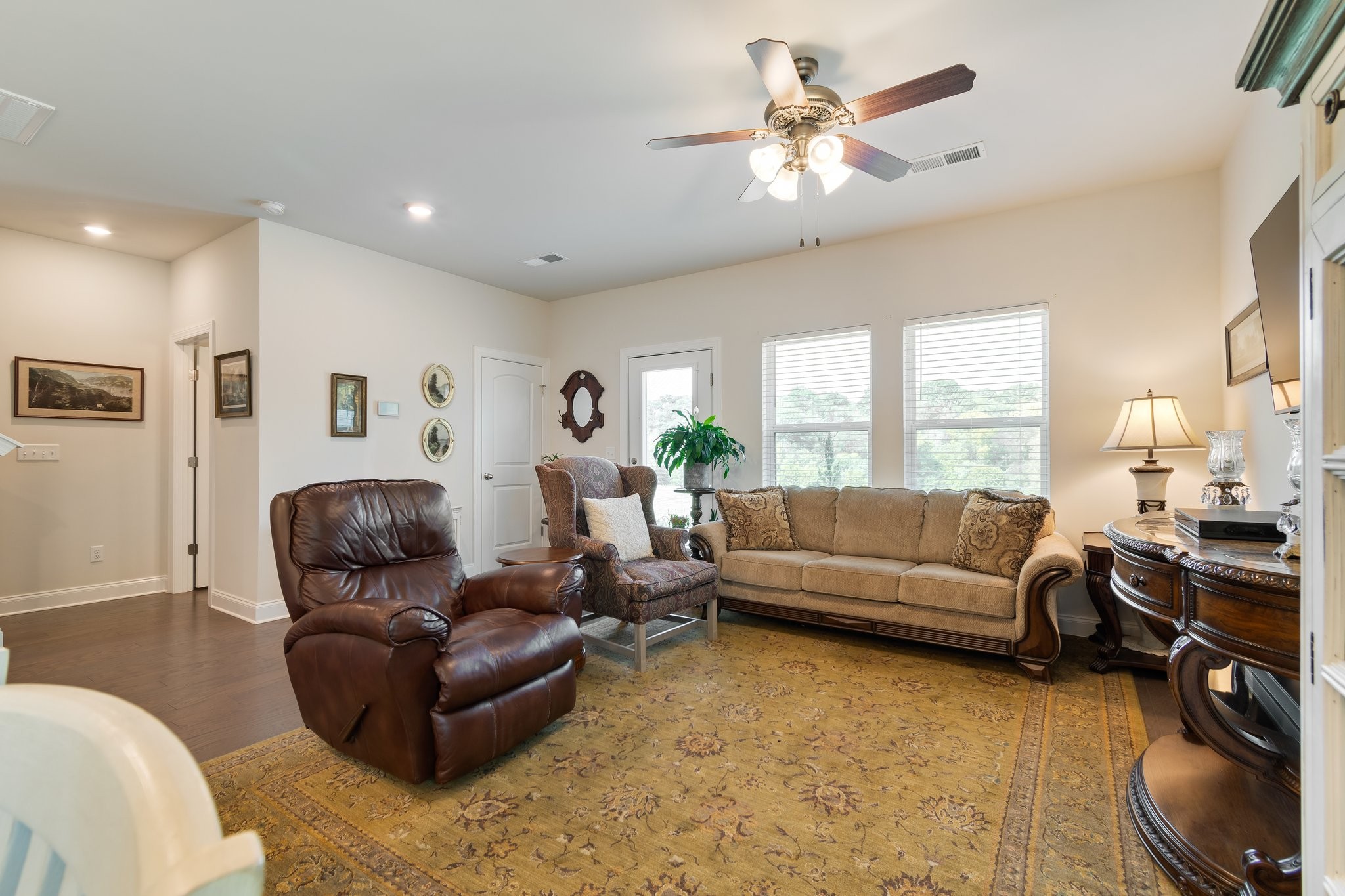 1009 McKee Ct