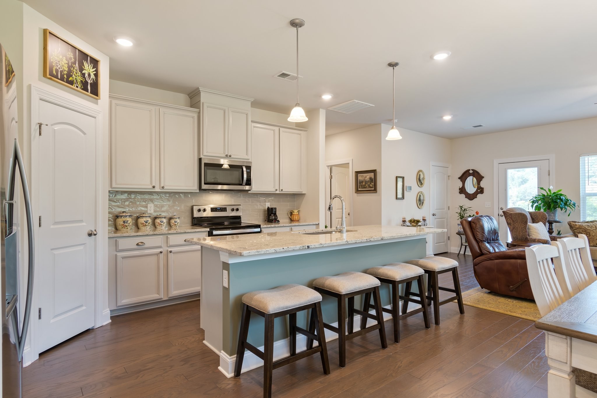 1009 McKee Ct