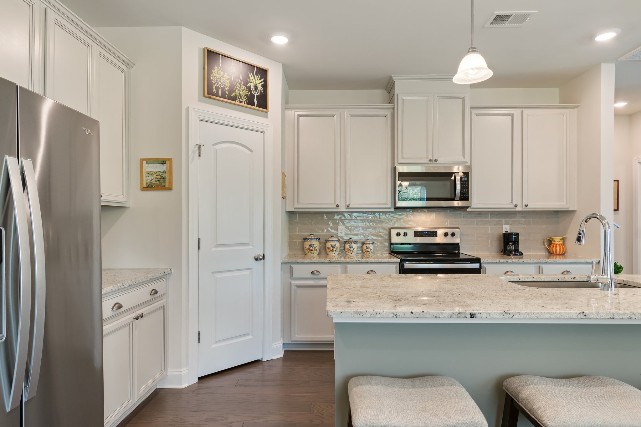1009 McKee Ct