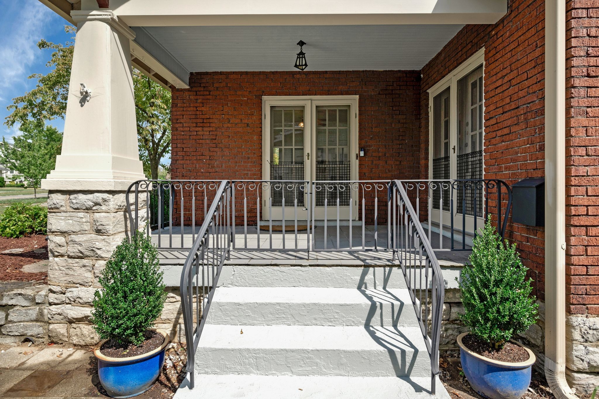 114 Bowling Ave
