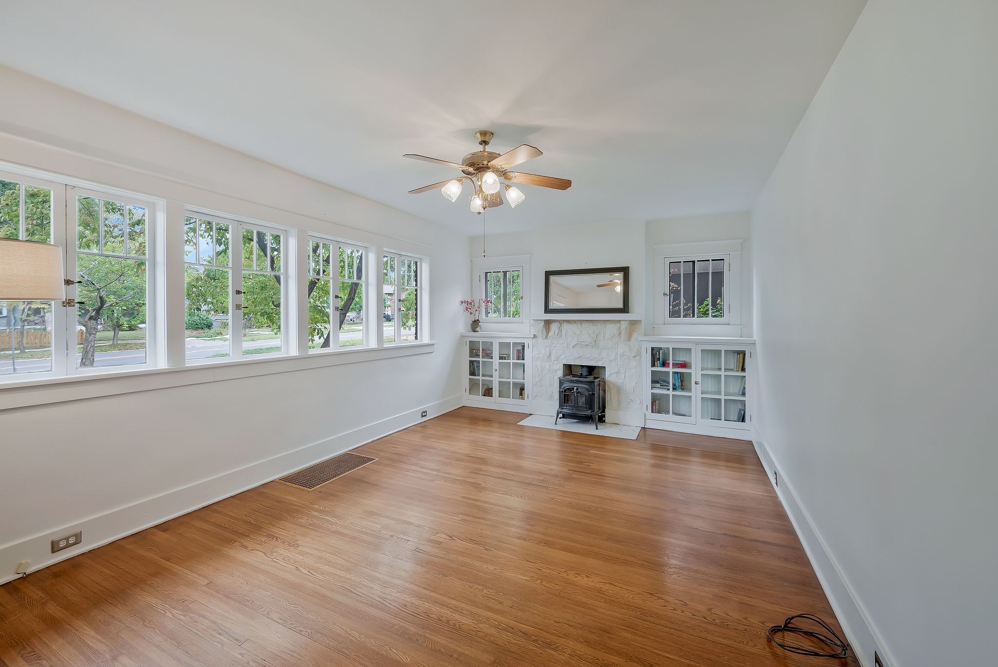 114 Bowling Ave