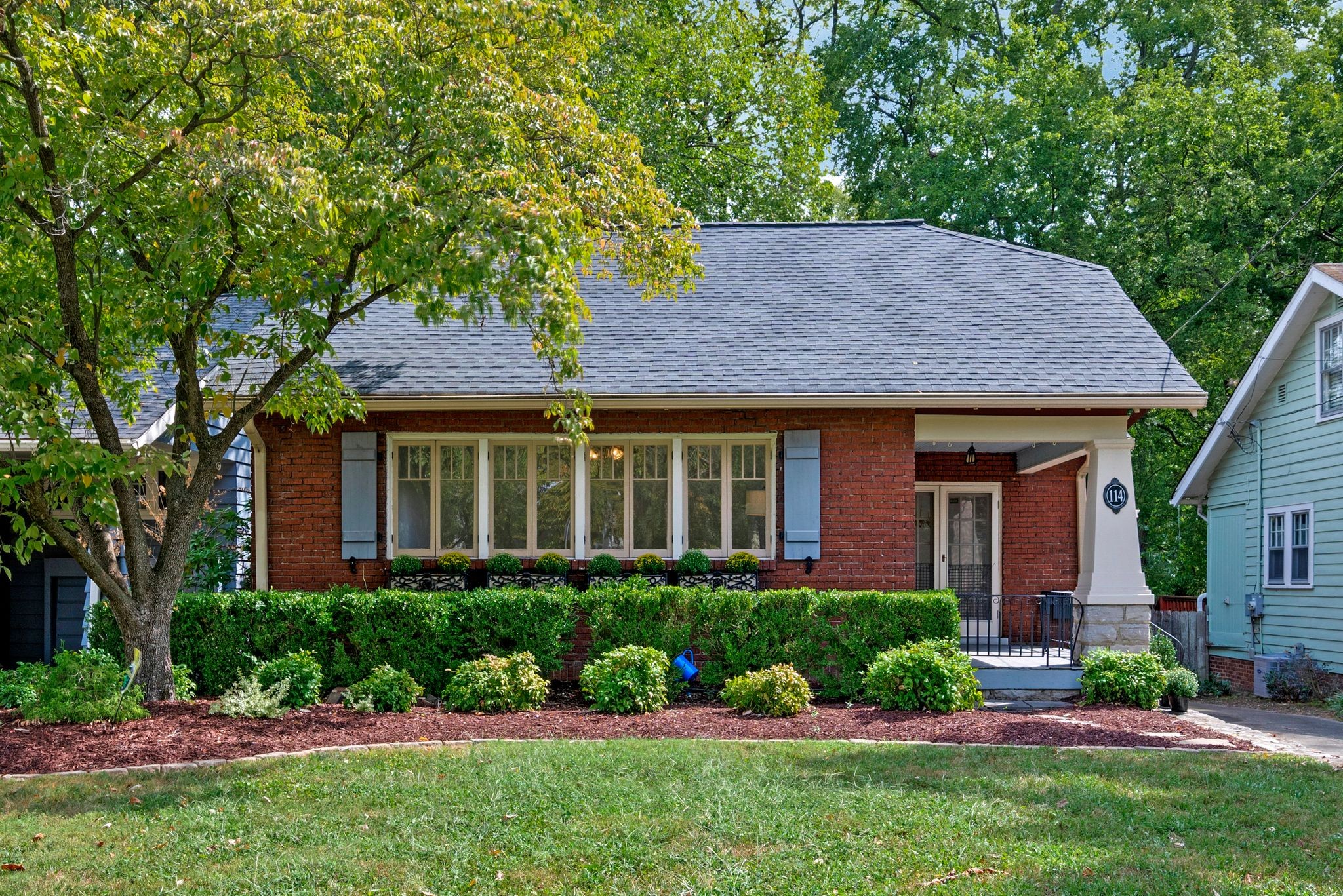 114 Bowling Ave