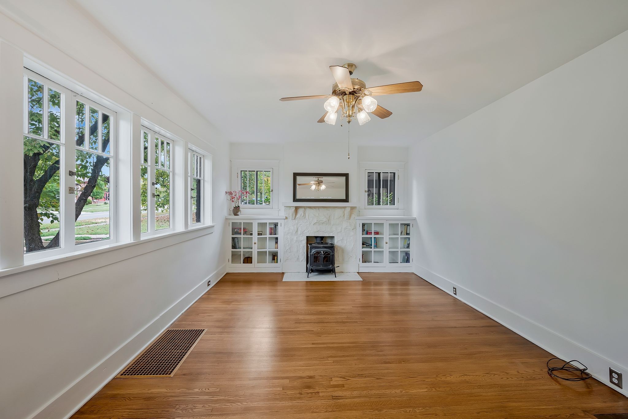 114 Bowling Ave