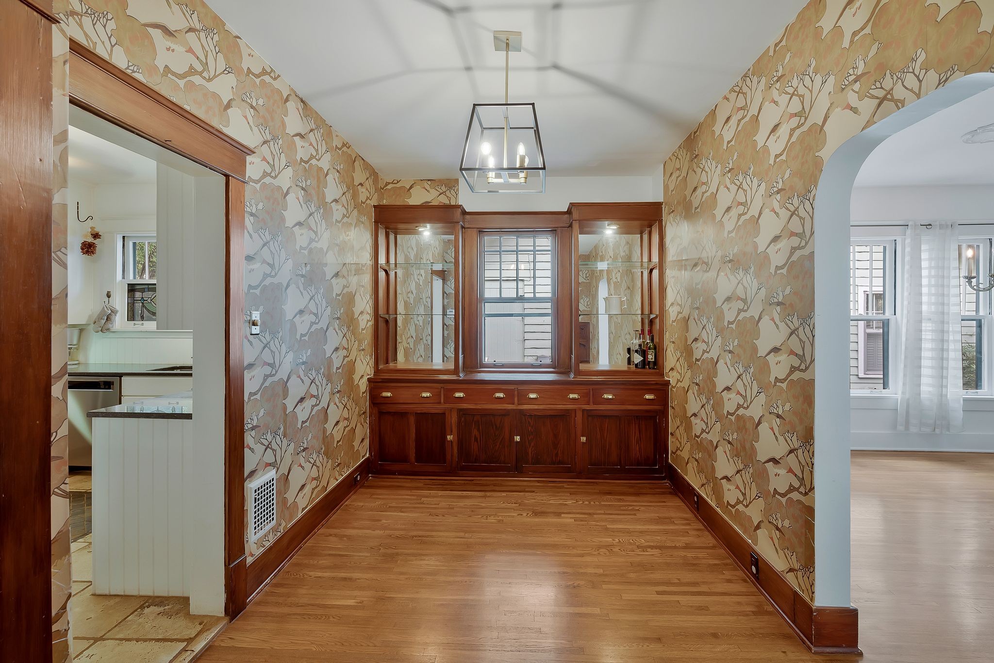 114 Bowling Ave