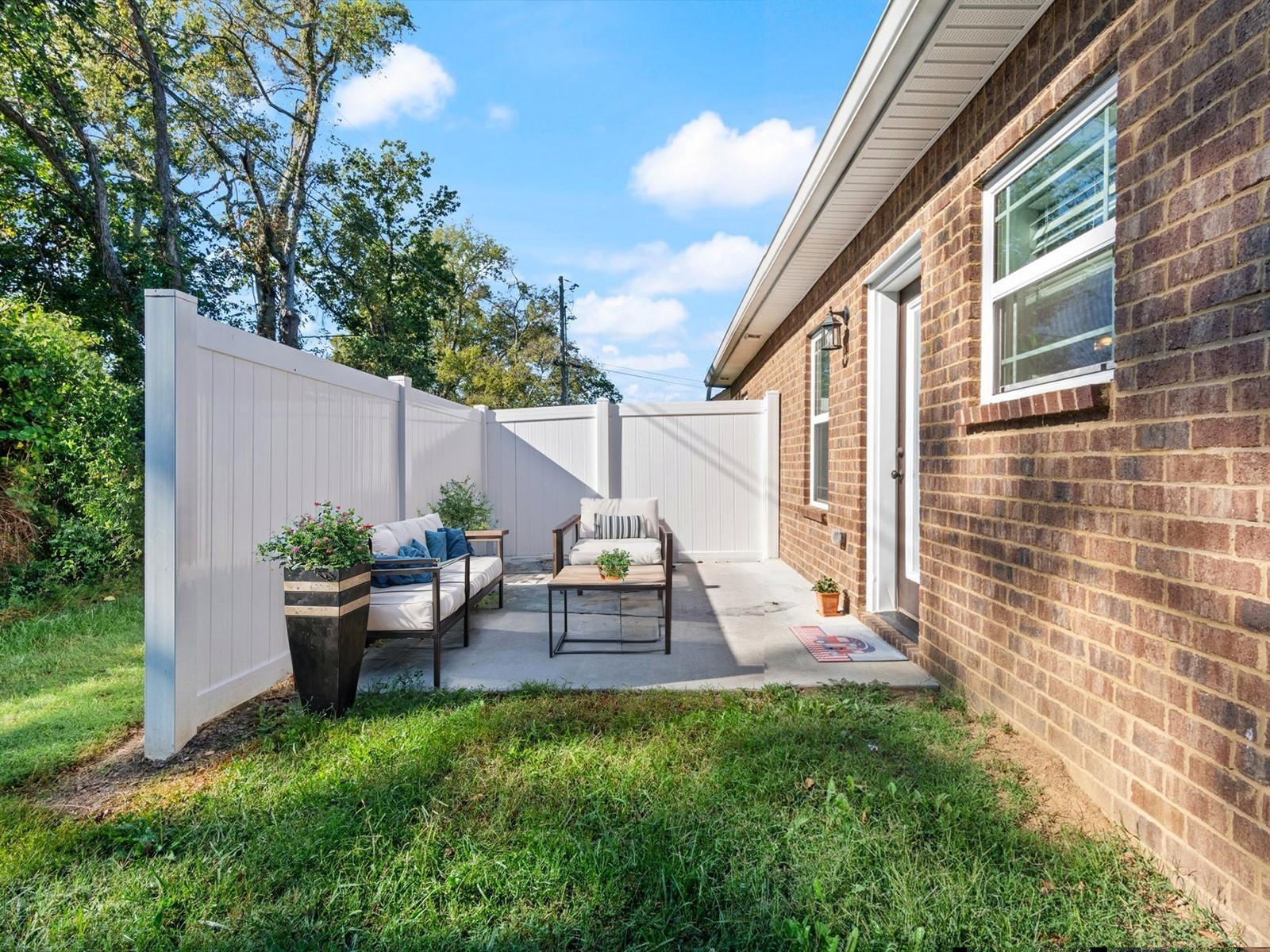 127 Dogwood Ct