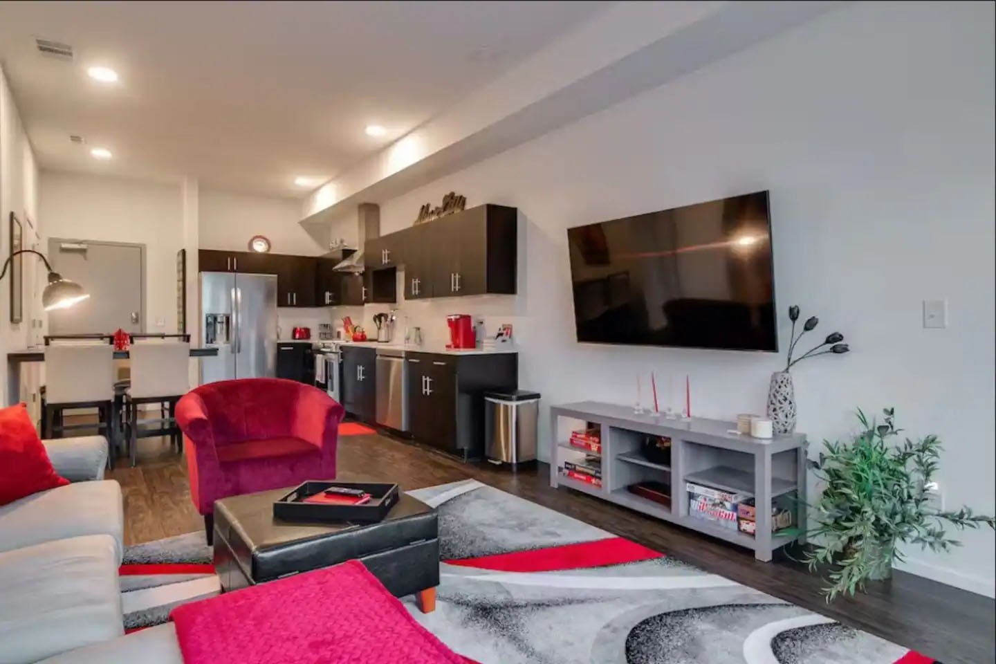 920 South St Unit: 410