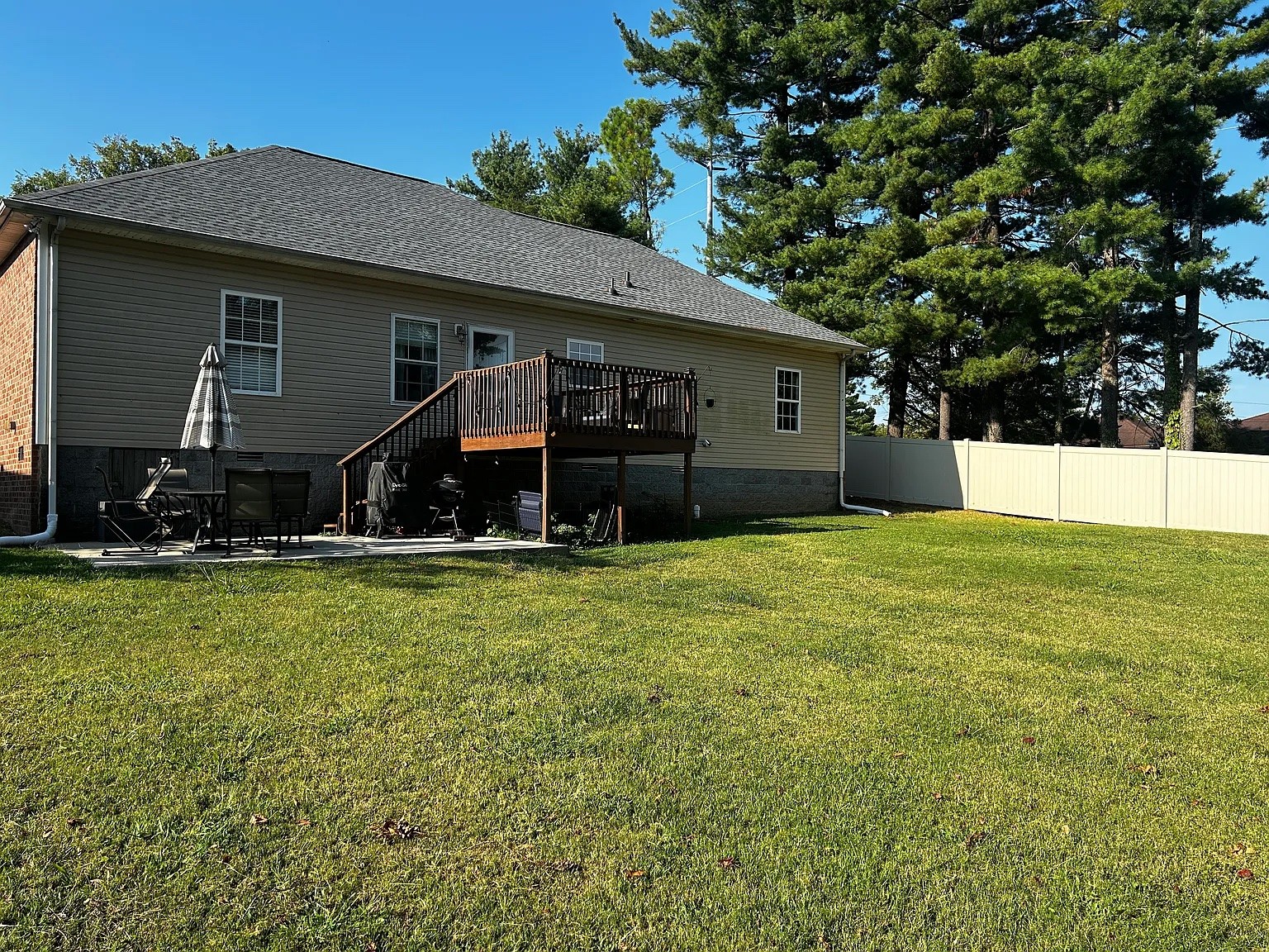 350 Nesbitt Ln