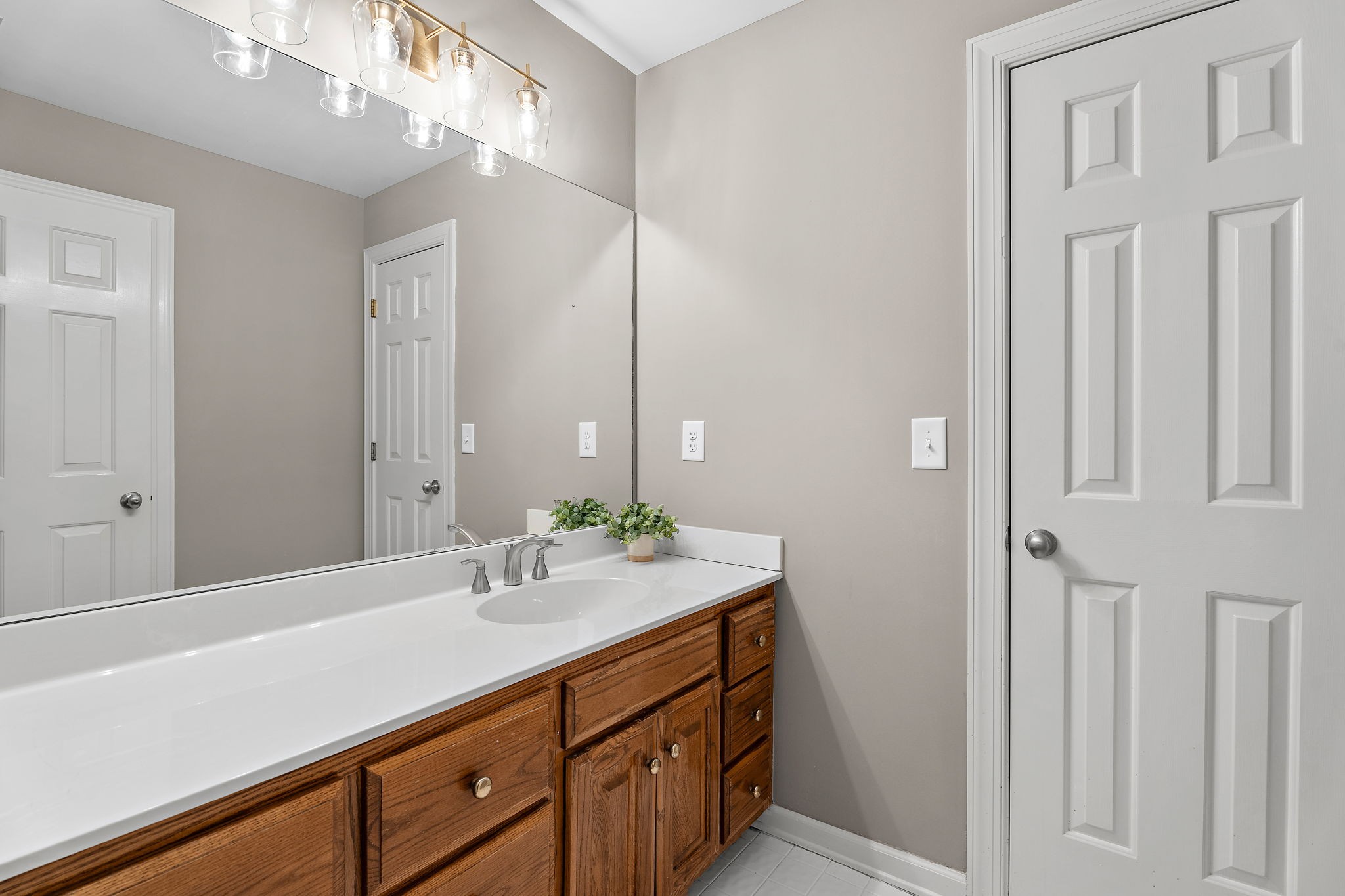 1052 Barrel Springs Hollow Rd