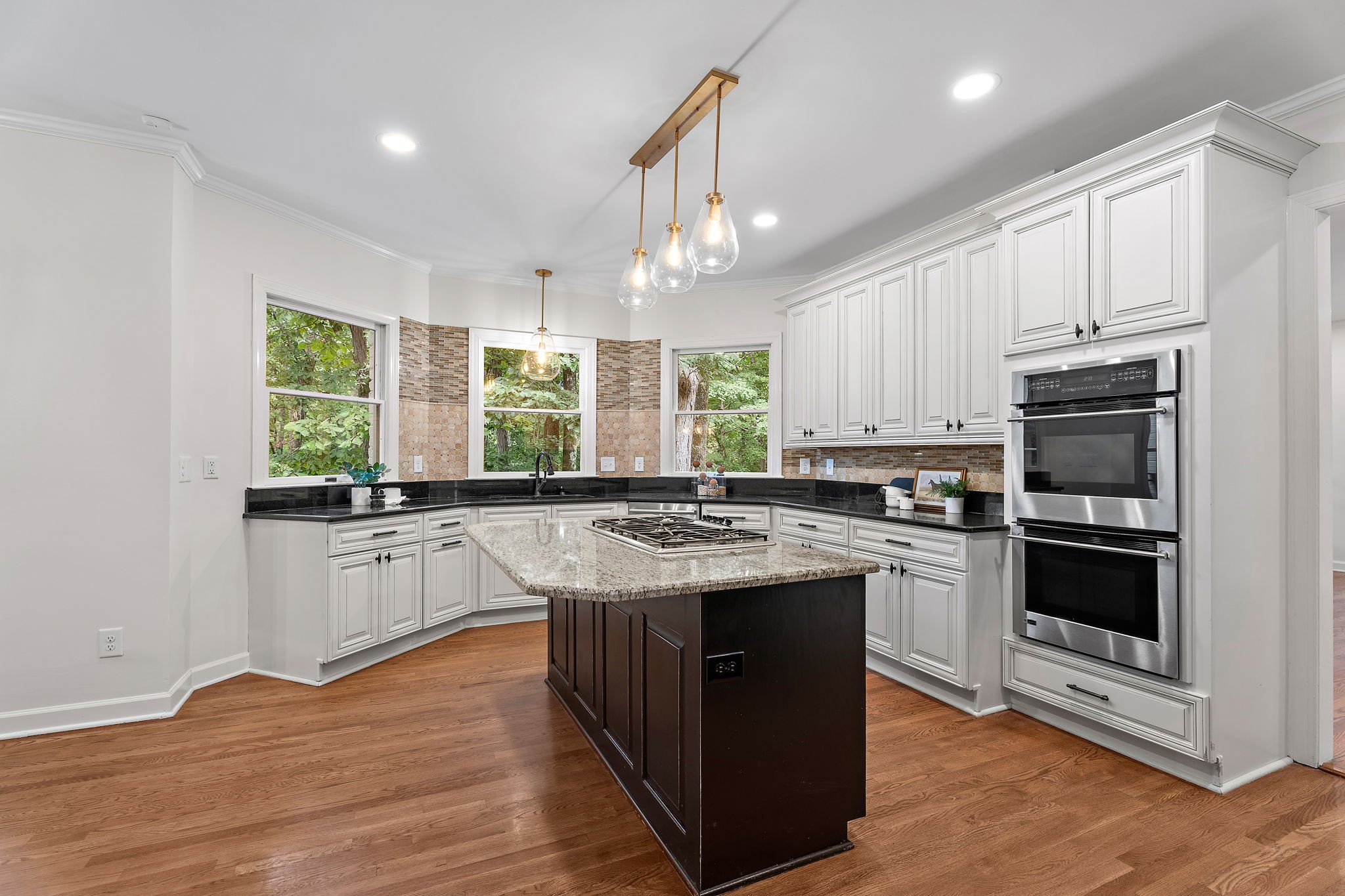 1052 Barrel Springs Hollow Rd