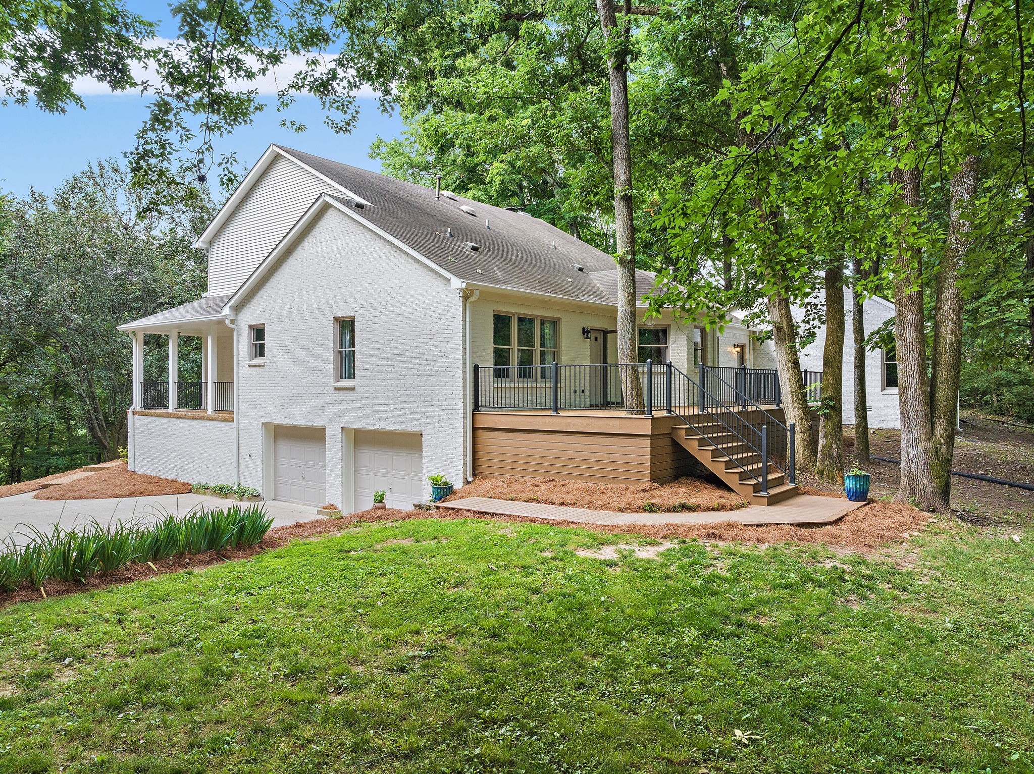 1052 Barrel Springs Hollow Rd