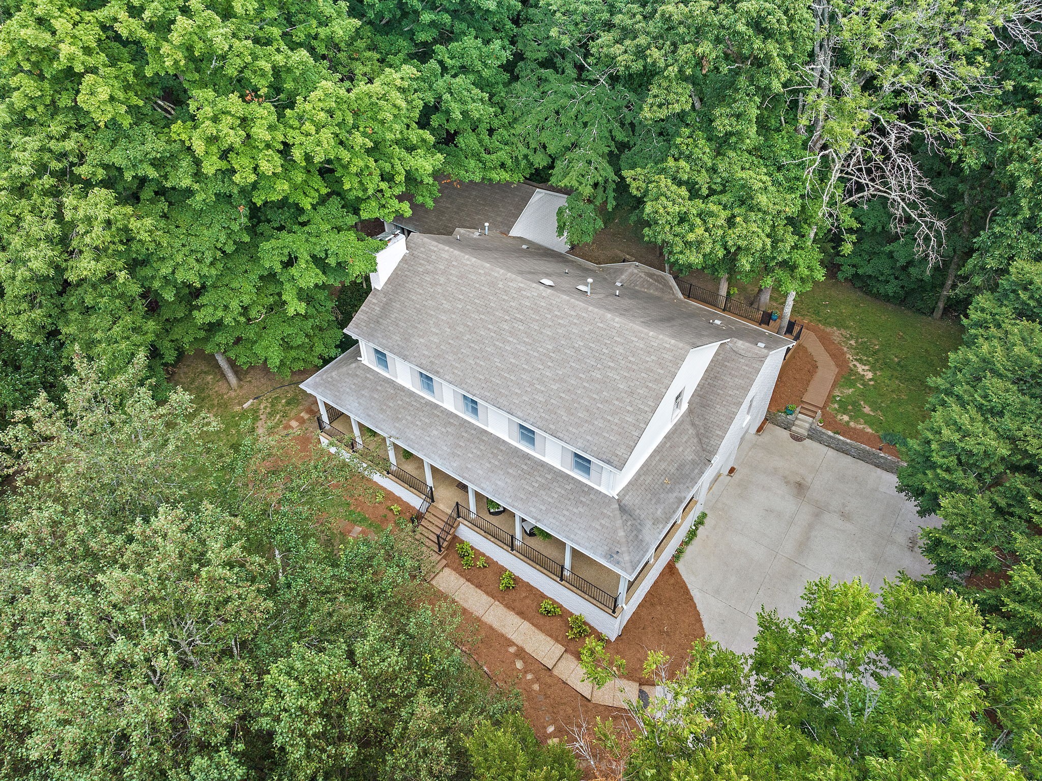 1052 Barrel Springs Hollow Rd