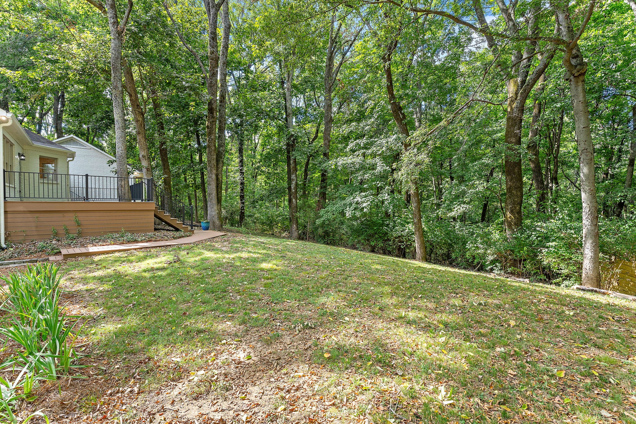 1052 Barrel Springs Hollow Rd