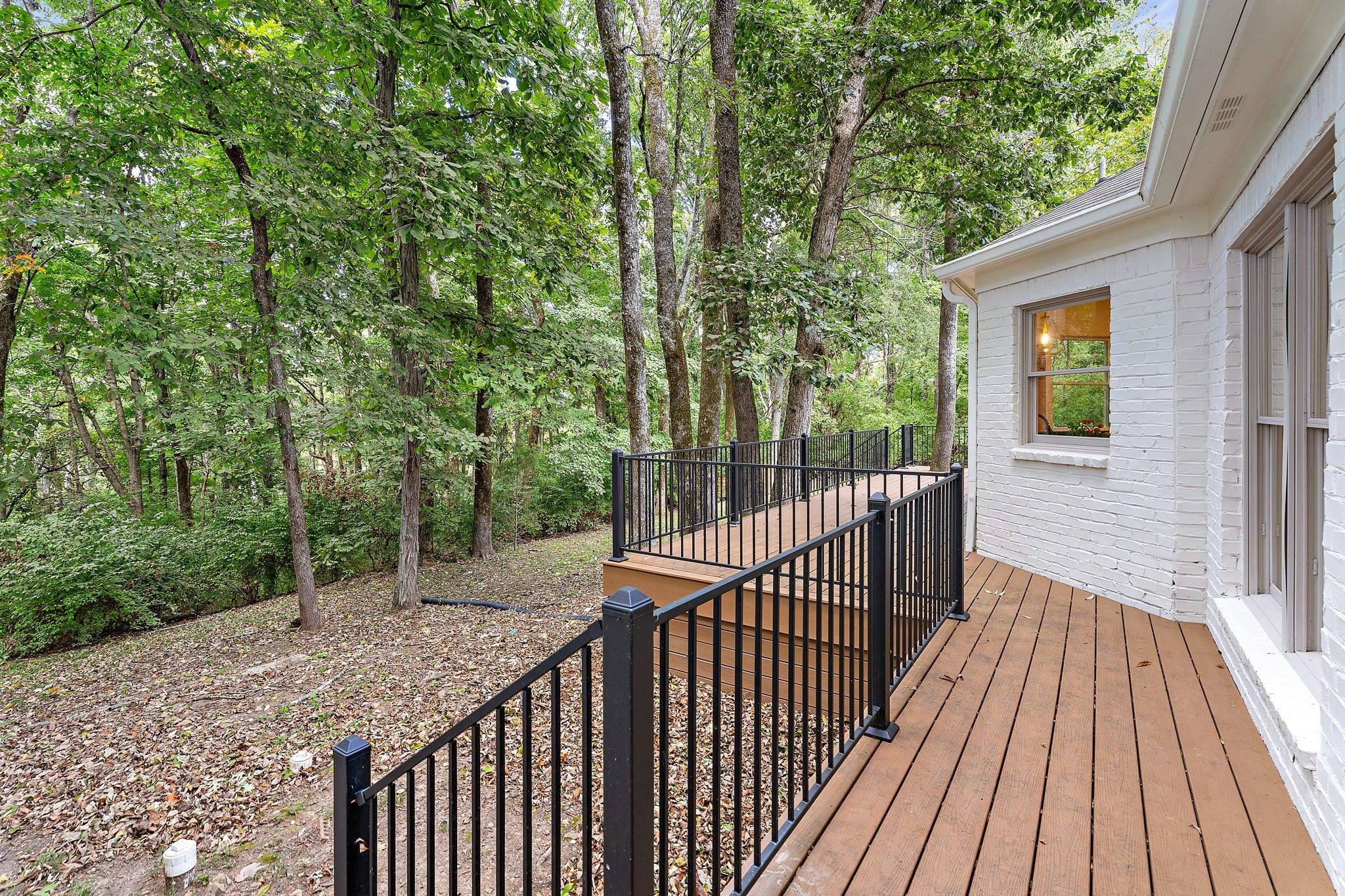 1052 Barrel Springs Hollow Rd