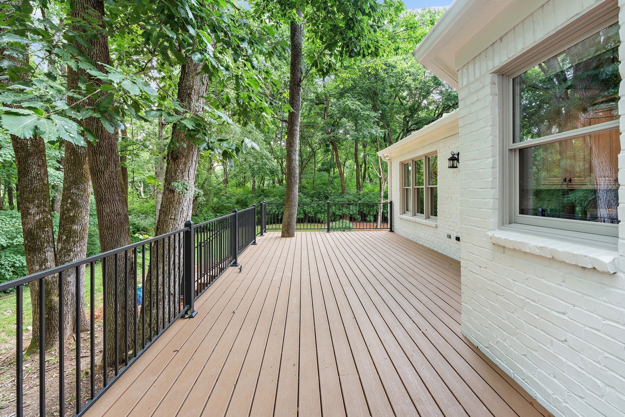 1052 Barrel Springs Hollow Rd