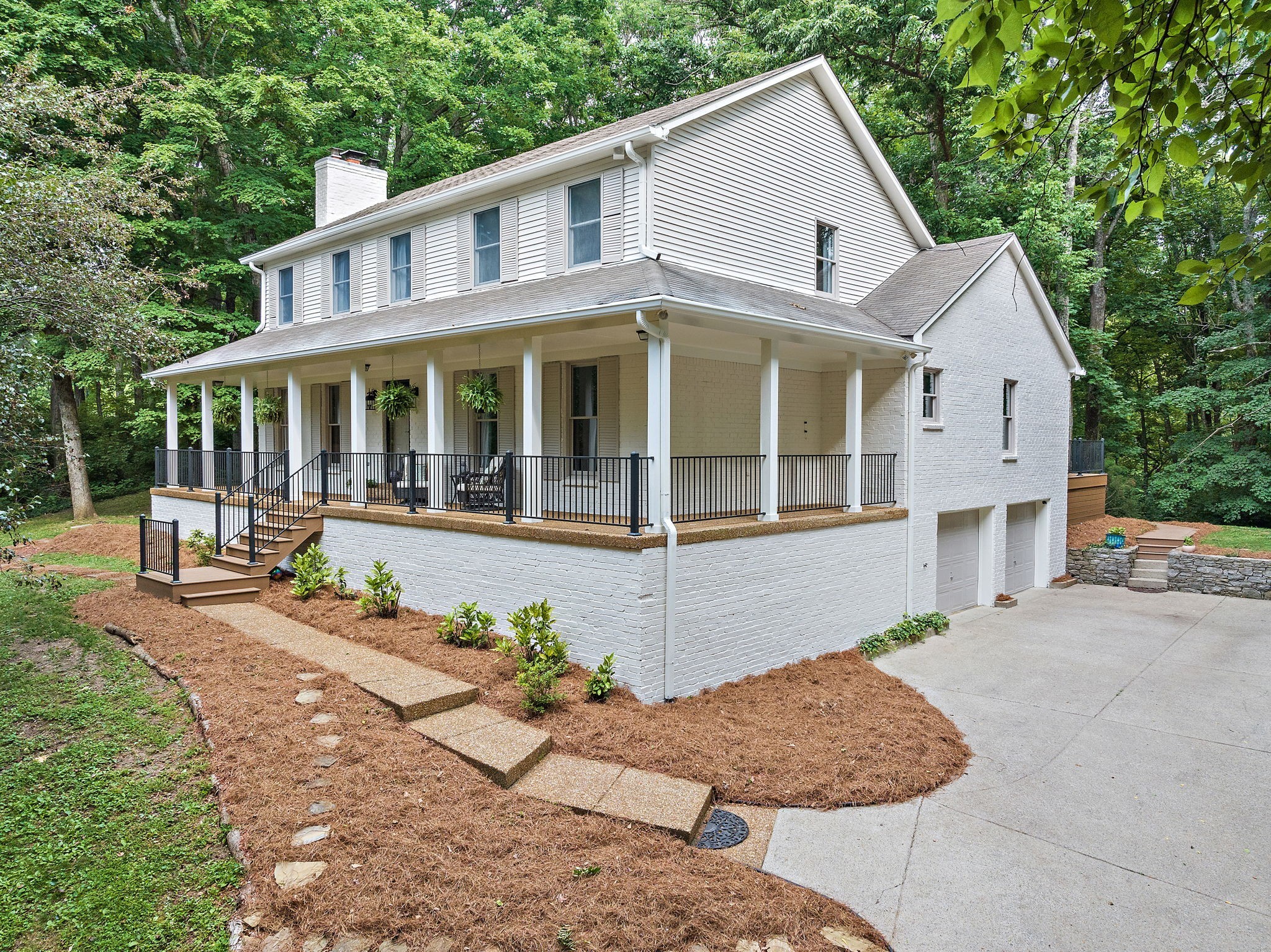 1052 Barrel Springs Hollow Rd