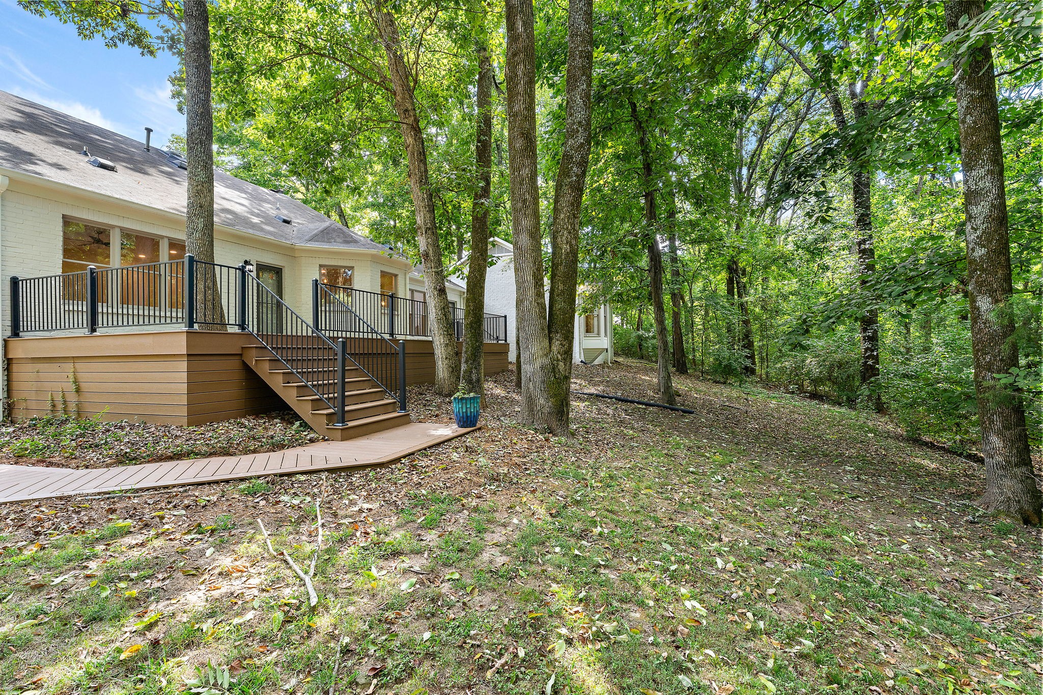 1052 Barrel Springs Hollow Rd