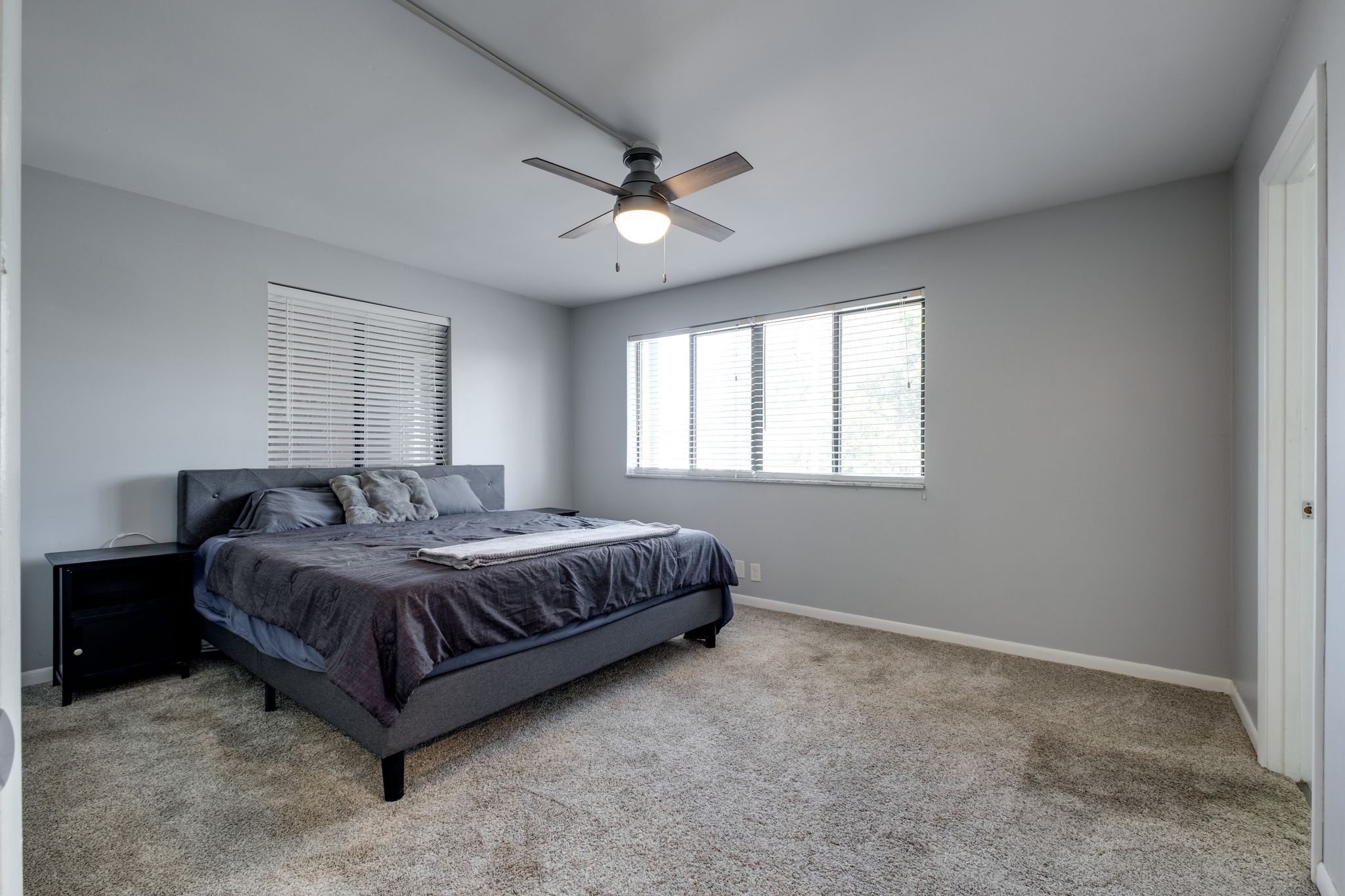 2134 Fairfax Ave Unit: B13