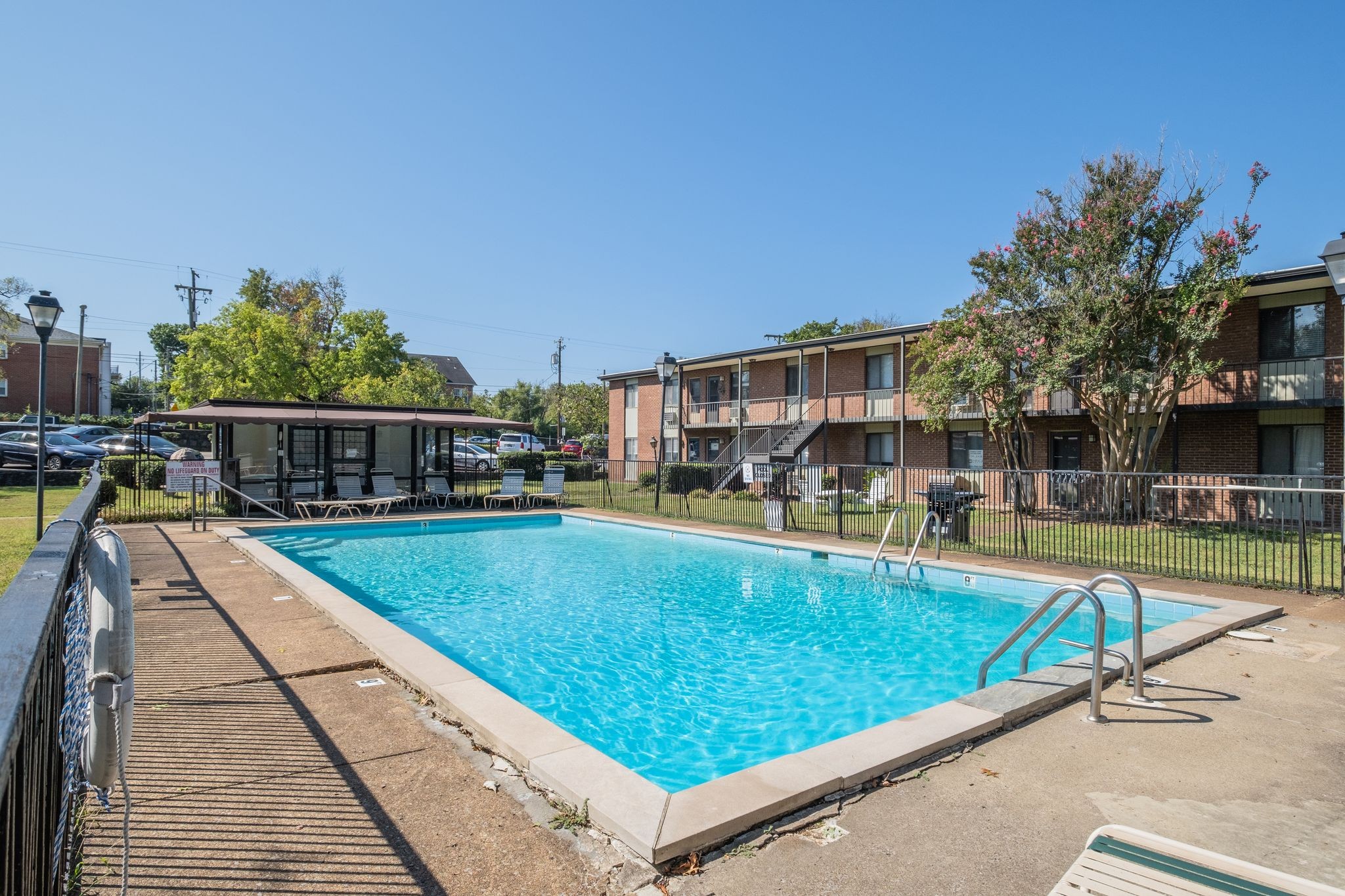 2134 Fairfax Ave Unit: B13
