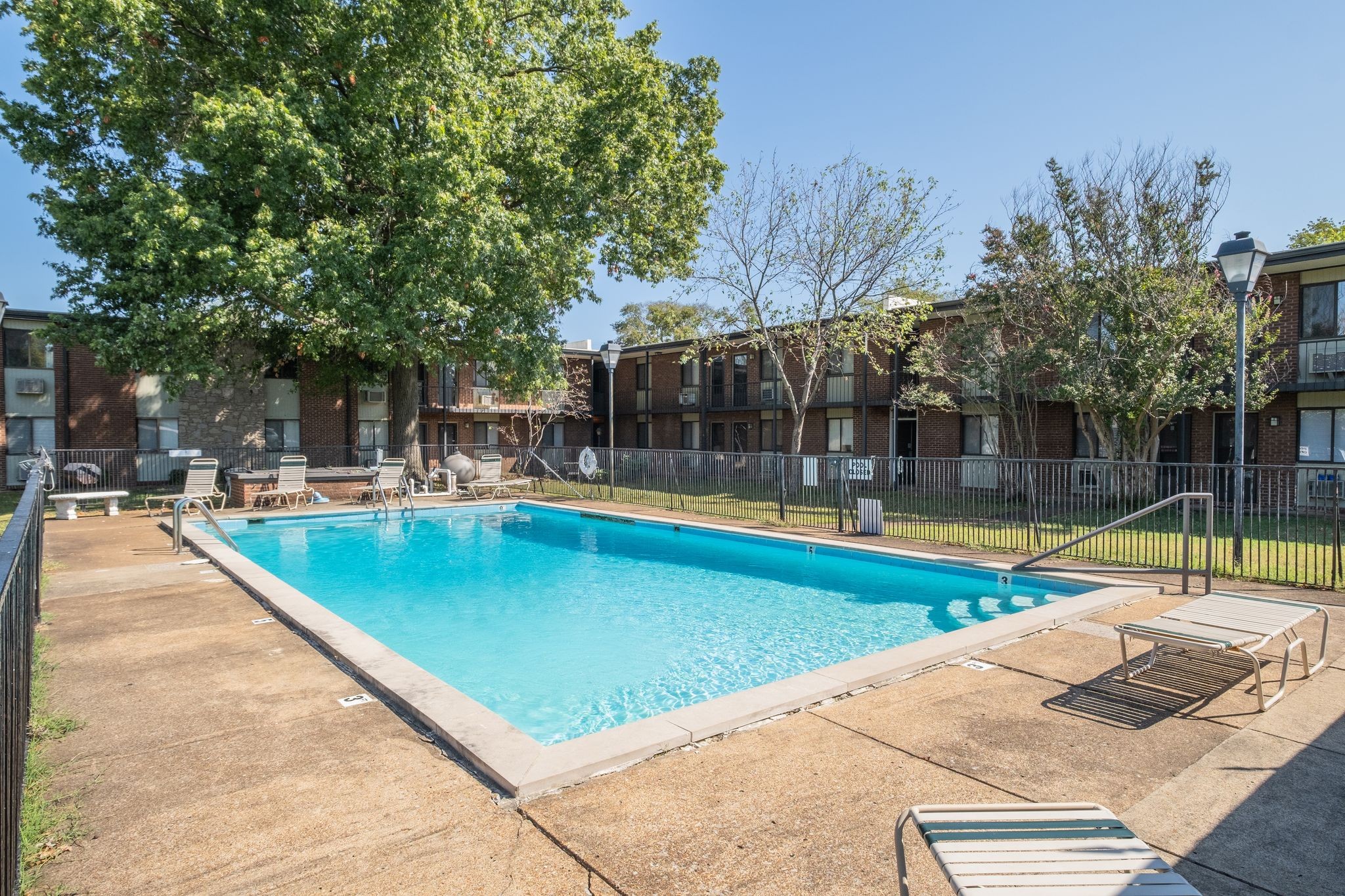 2134 Fairfax Ave Unit: B13