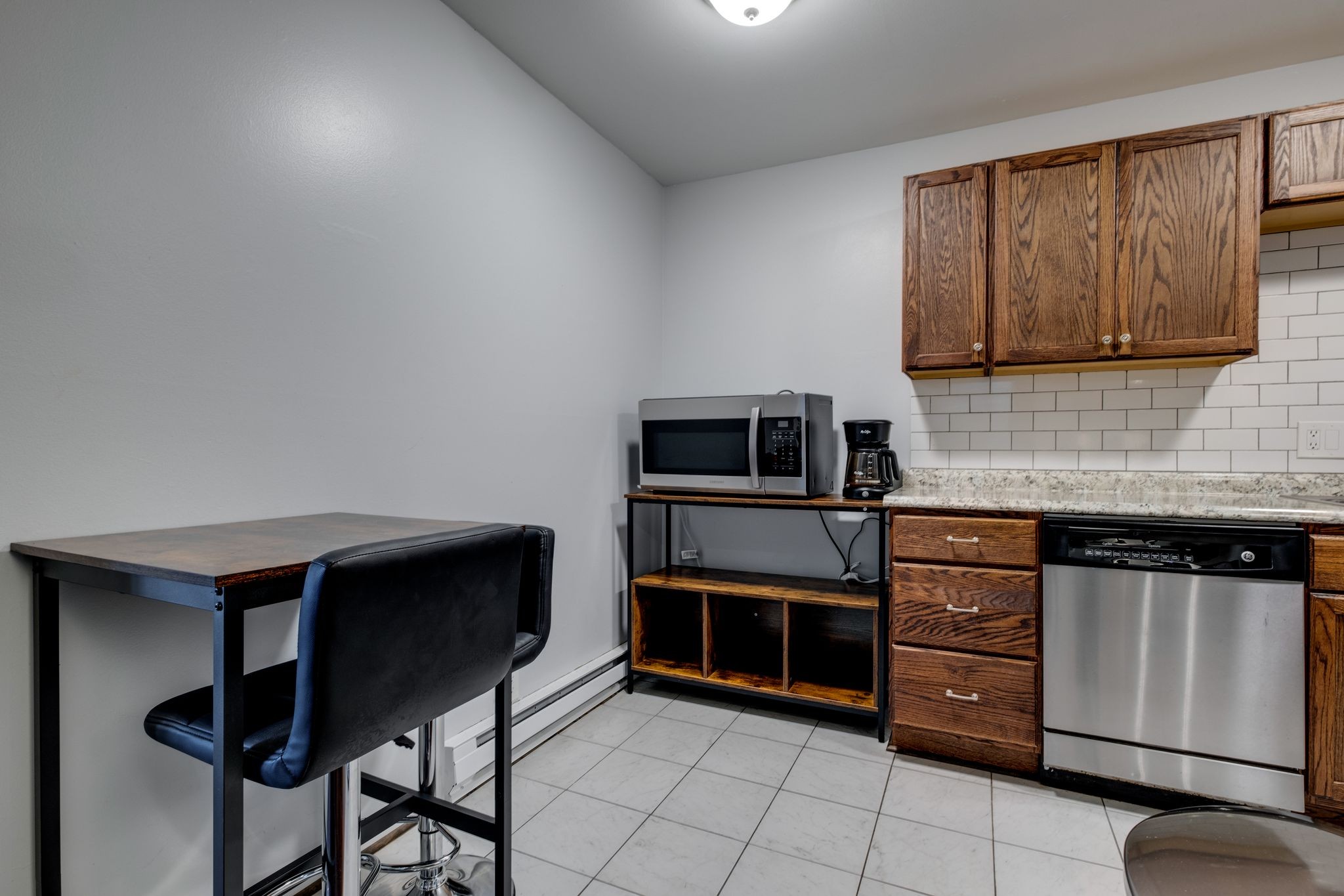 2134 Fairfax Ave Unit: B13